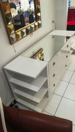 Chest of Drawers in White Lacquered Wood, circa 1970