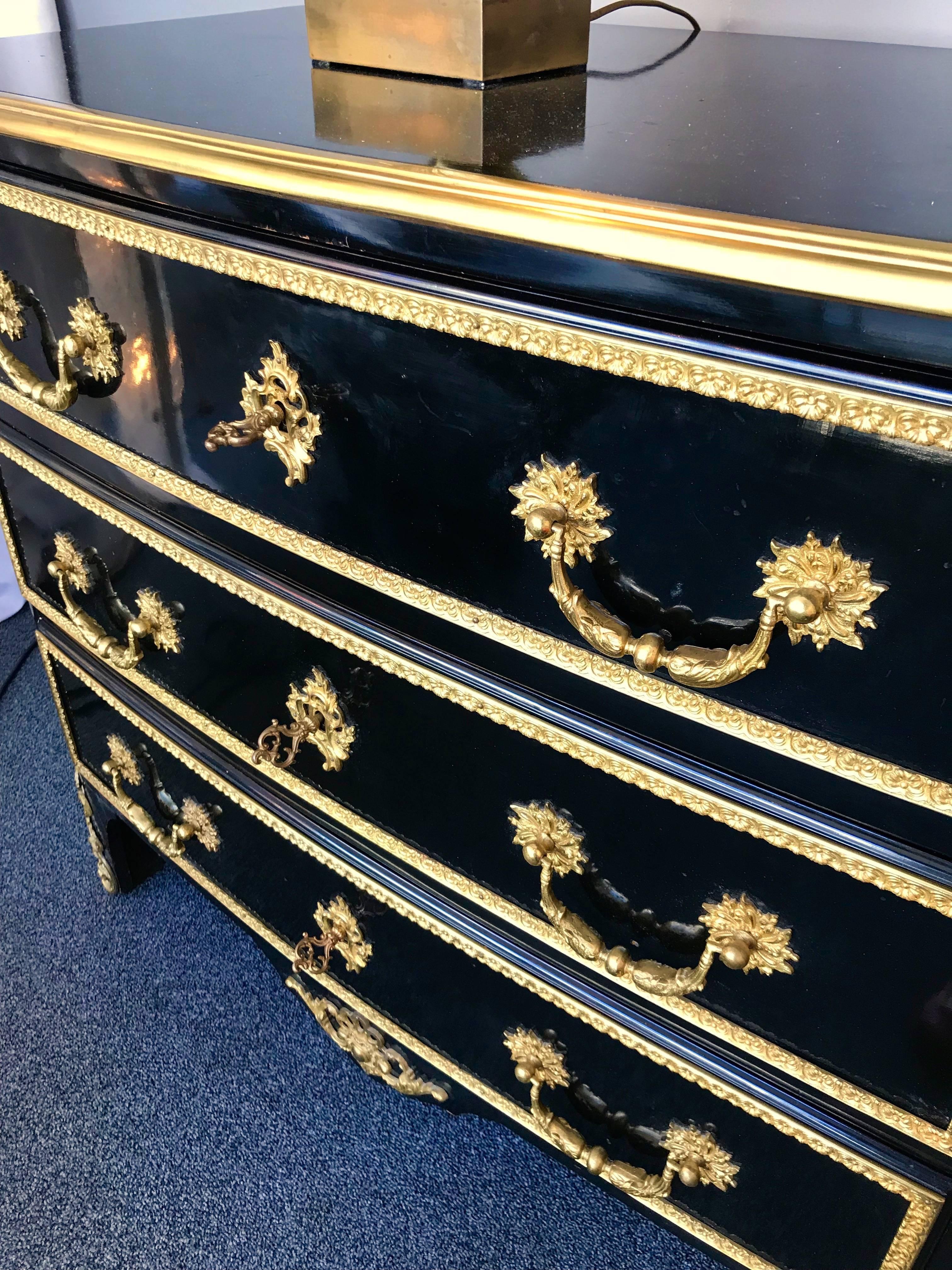 Chest of Drawers Lacquered and Bronze by Maison Jansen, France, 1970s In Good Condition In SAINT-OUEN, FR