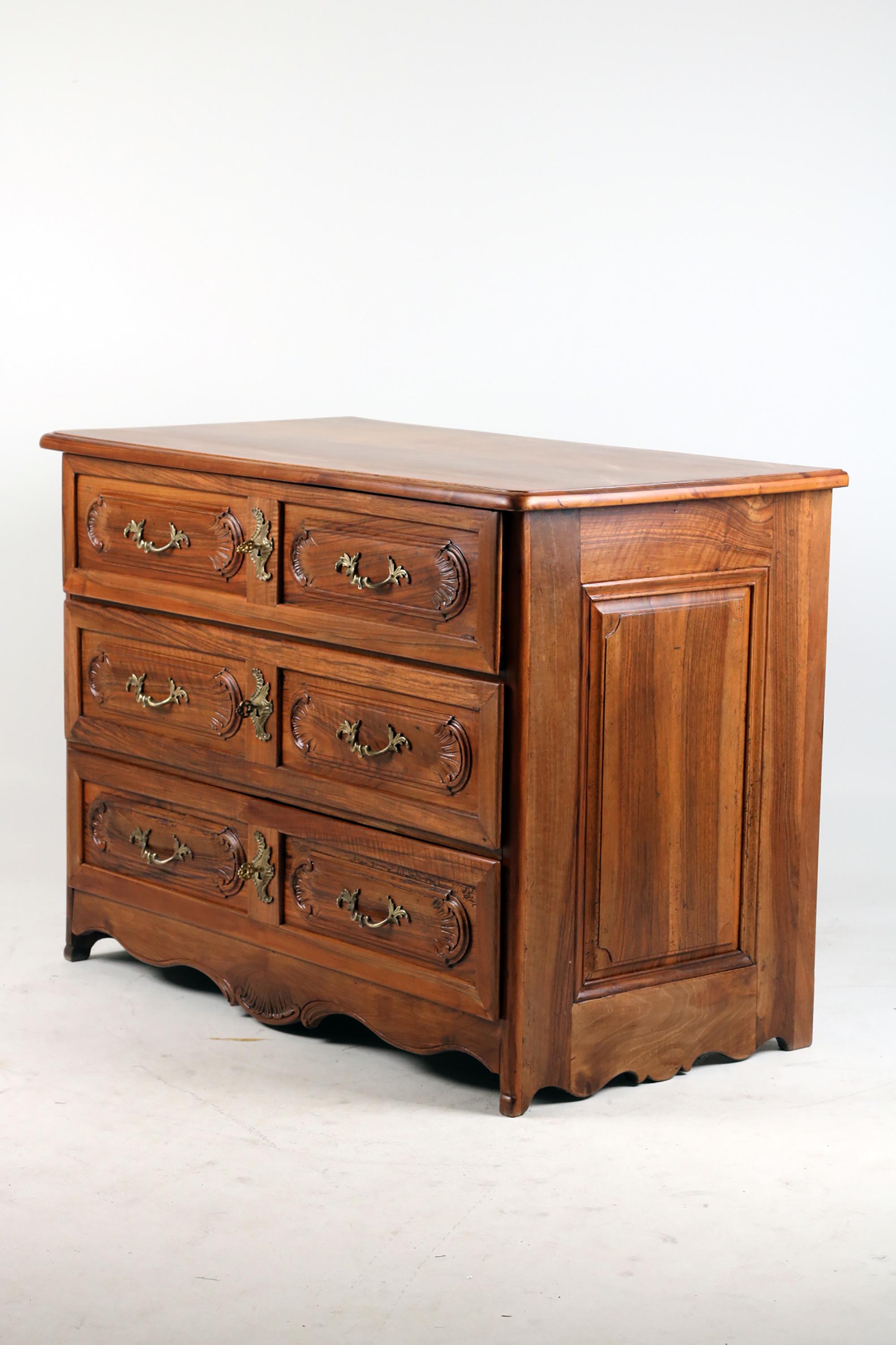 18th Century Chest of Drawers, Late xviii Century, Louis XVI Style, France For Sale
