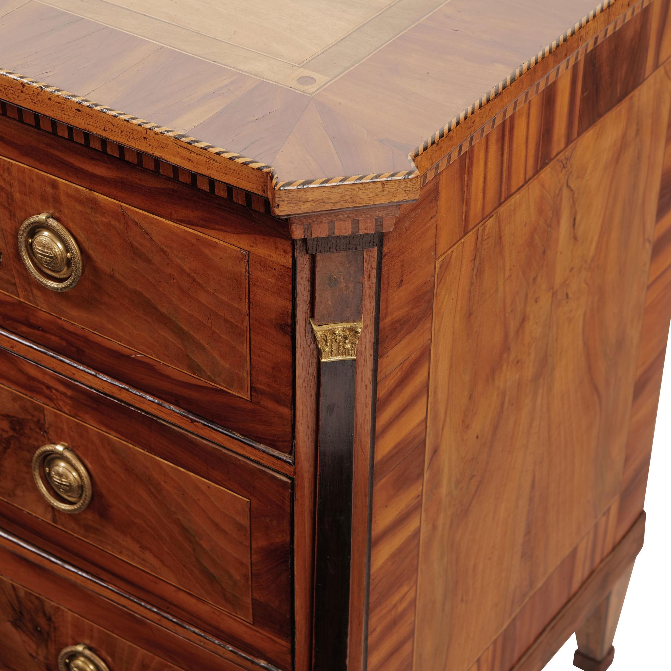 Empire Chest of drawers, Louis Seize around 1790 For Sale
