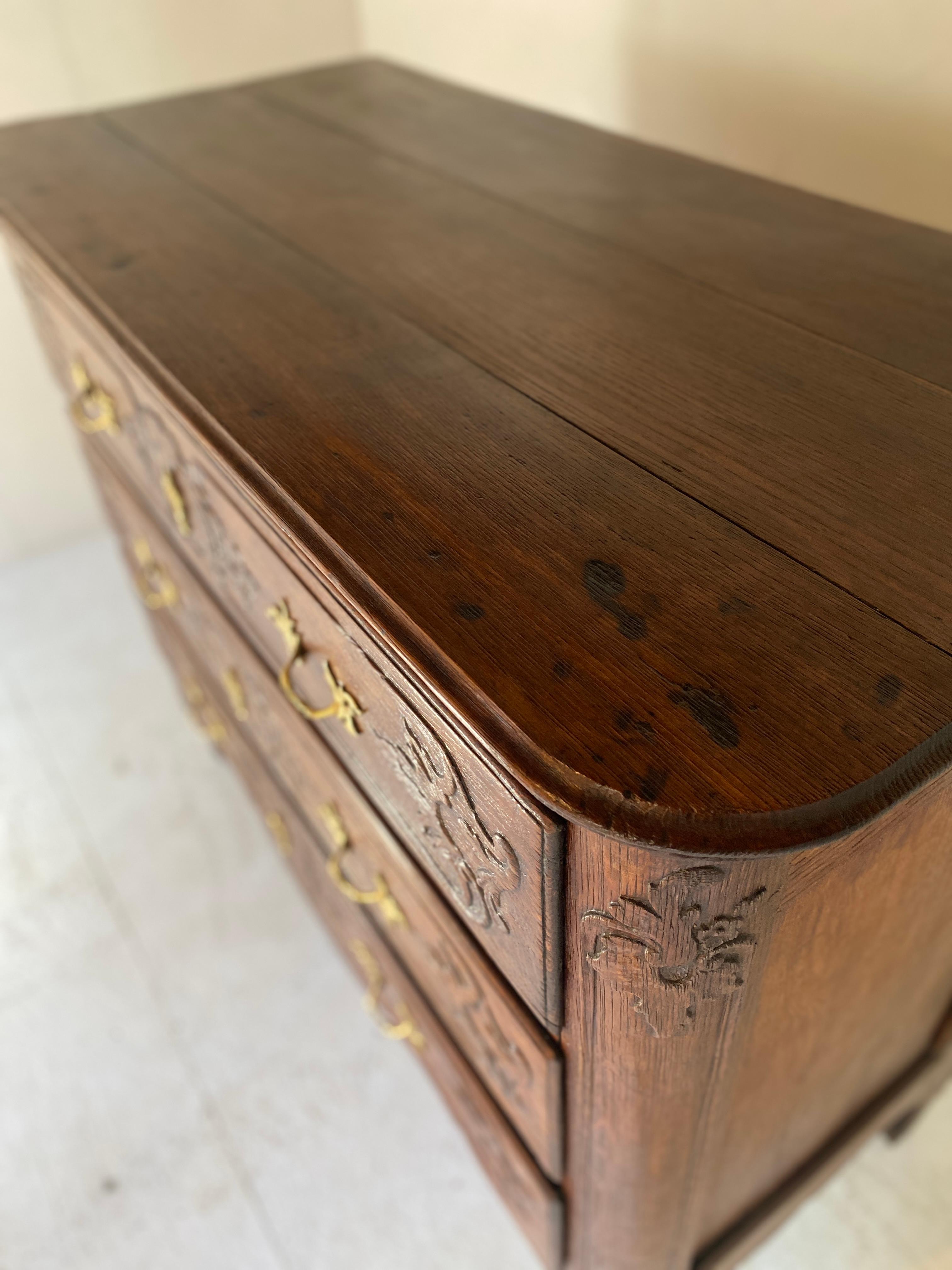 Oak chest of drawers louis xv late 18th century liegeoose in oak For Sale
