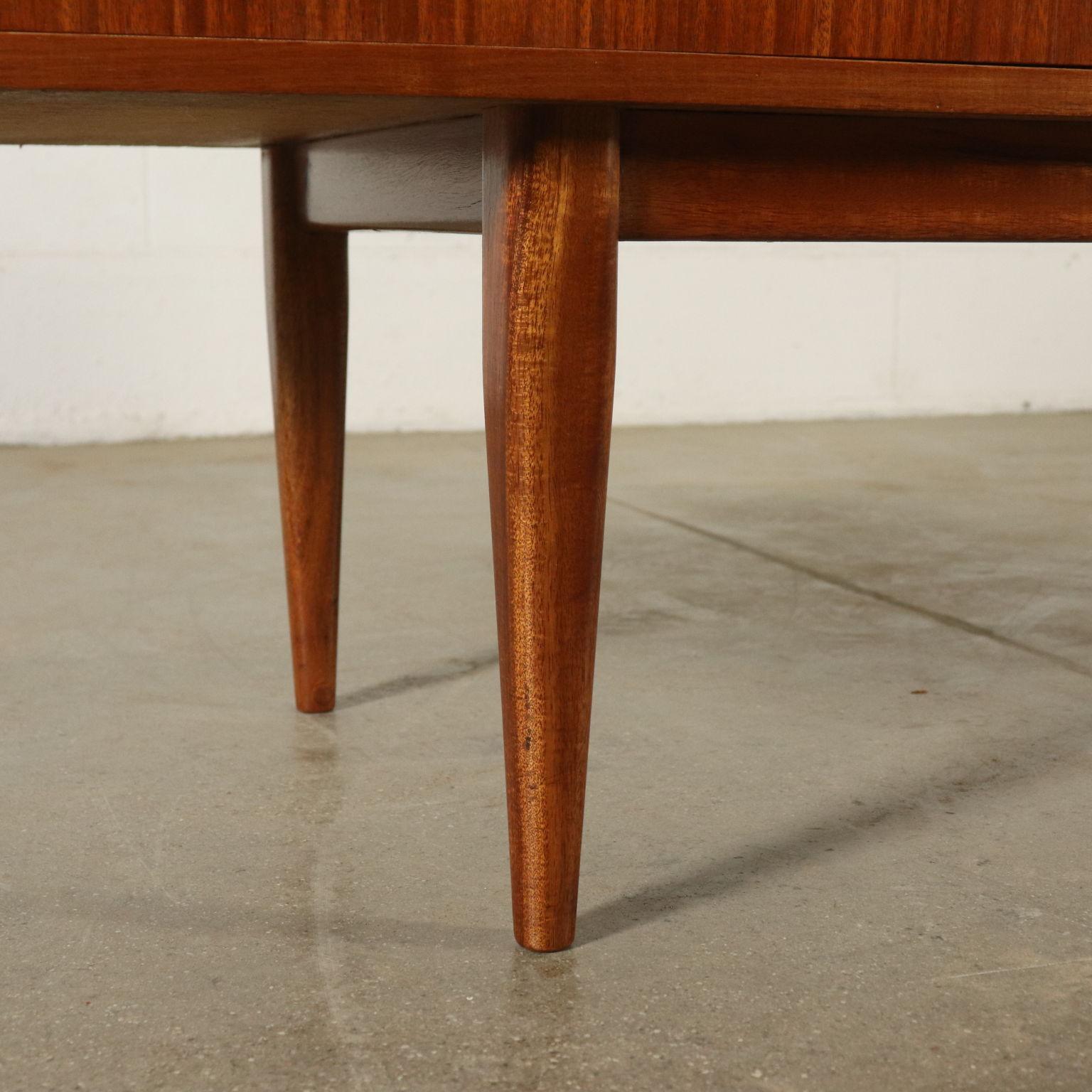 Mid-20th Century Chest of Drawers Mahogany Veneer Brass Vintage, Italy, 1950s