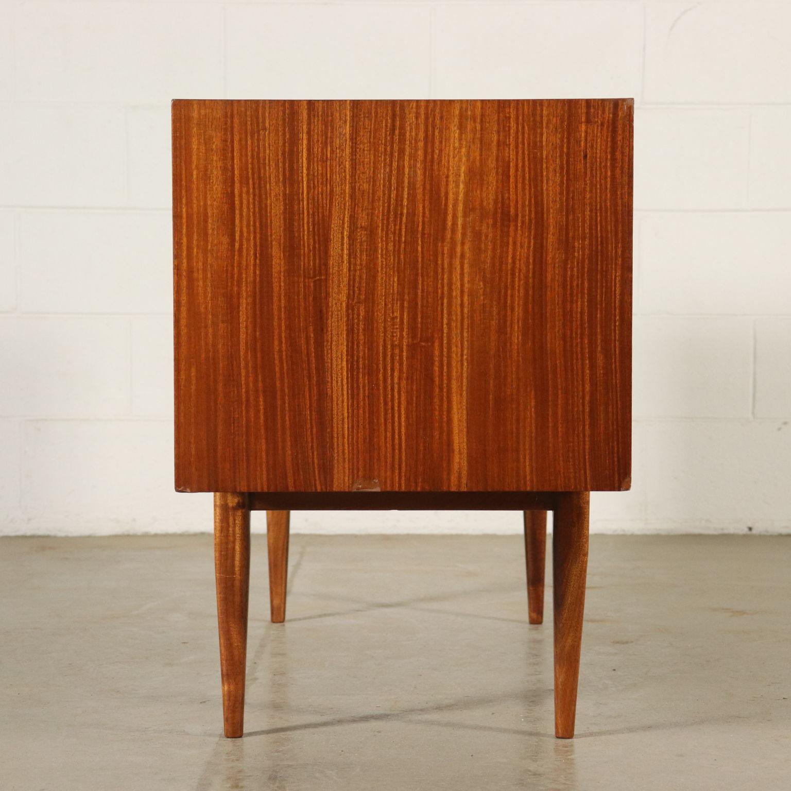 Chest of Drawers Mahogany Veneer Brass Vintage, Italy, 1950s 3