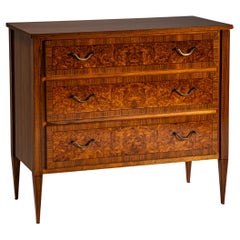 Commodes and Chests of Drawers