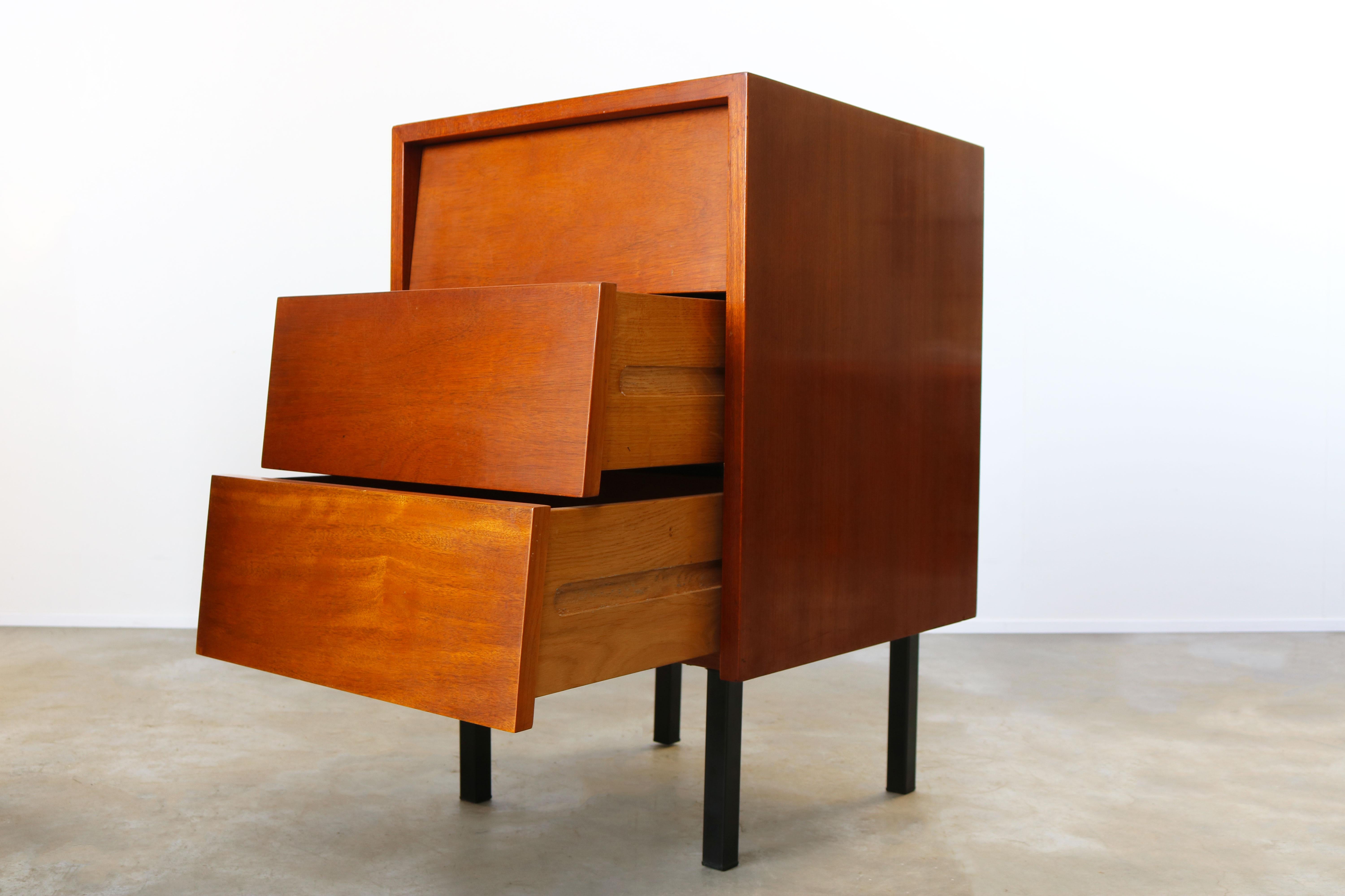 Chest of Drawers or Night Stands or Dresser, Florence Knoll for Knoll Teak Black In Good Condition In Ijzendijke, NL