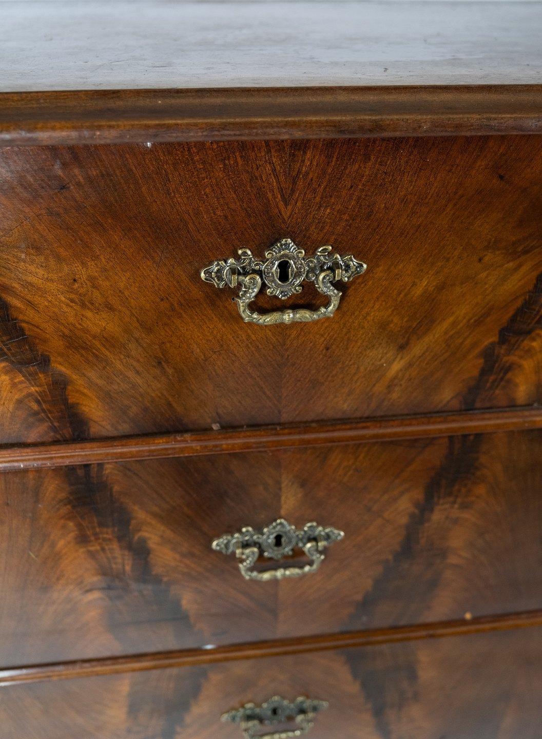 Other Chest of Drawers of Mahogany, in Great Antique Condition from the 1860s