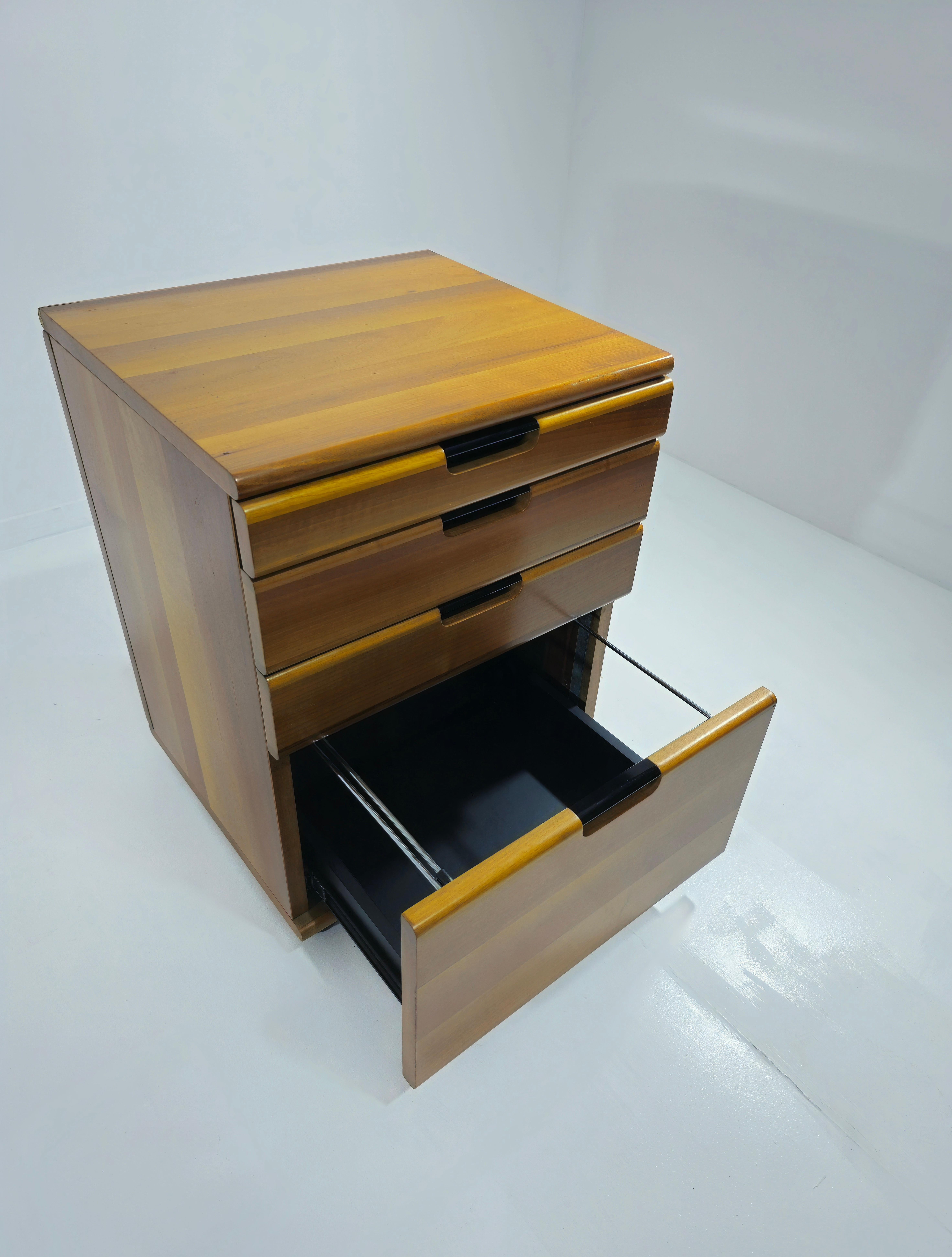 Kommode Olivetti Synthesis Line von Ettore Sottsass Mid-Century Italien 80 im Angebot 3