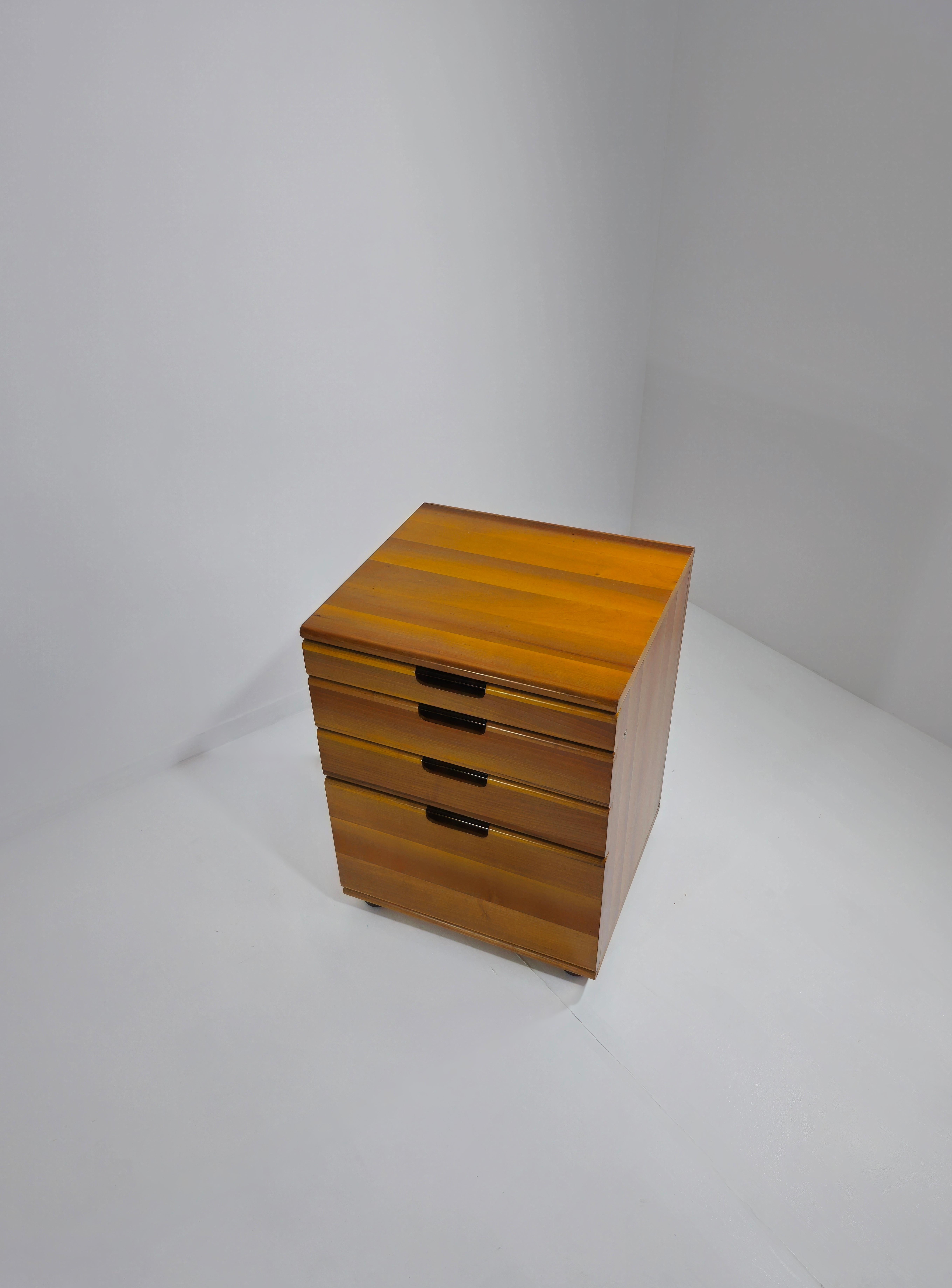 Kommode Olivetti Synthesis Line von Ettore Sottsass Mid-Century Italien 80 im Angebot 4