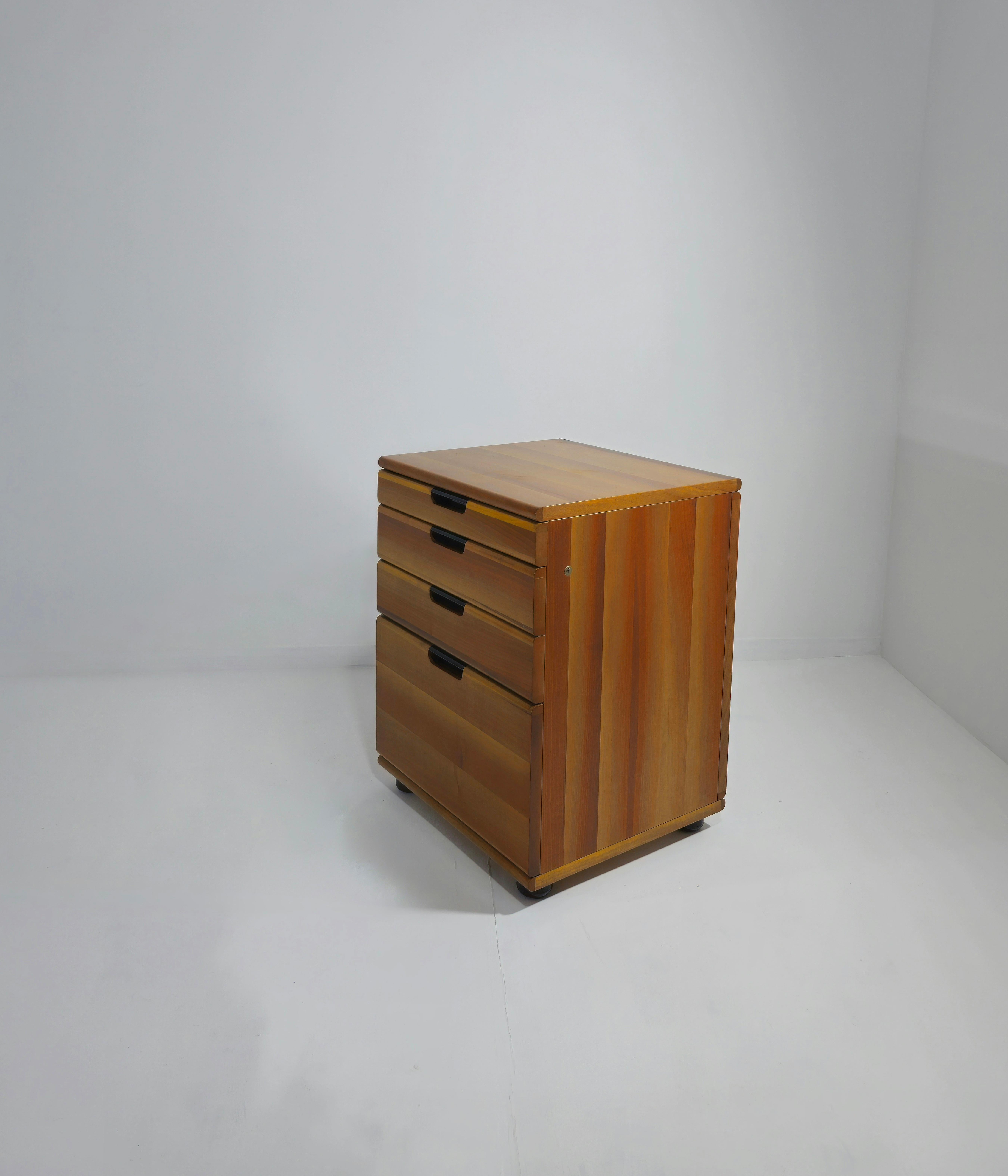 Kommode Olivetti Synthesis Line von Ettore Sottsass Mid-Century Italien 80 im Zustand „Hervorragend“ im Angebot in Palermo, IT