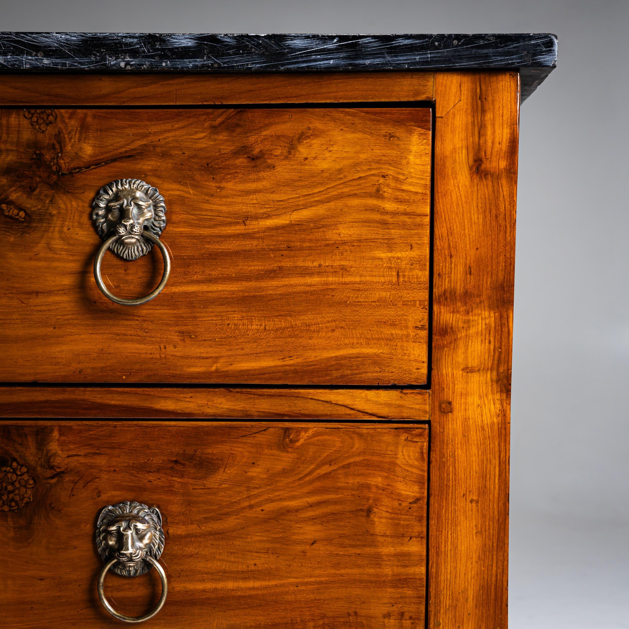 Chest of Drawers on Paw Feet, France, circa 1810 For Sale 2