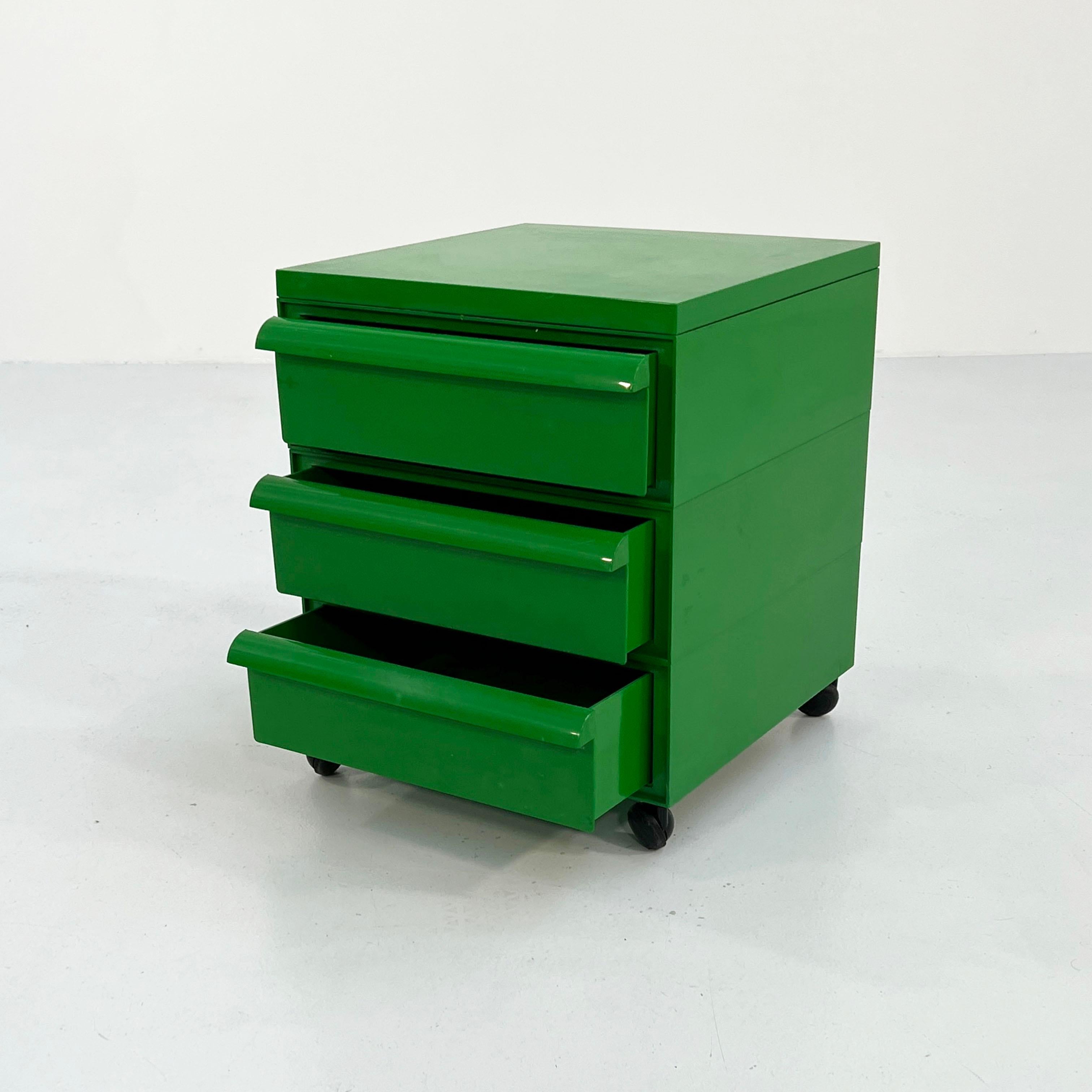 Post-Modern Chest of Drawers on Wheels Model “4601” by Simon Fussell for Kartell, 1970s