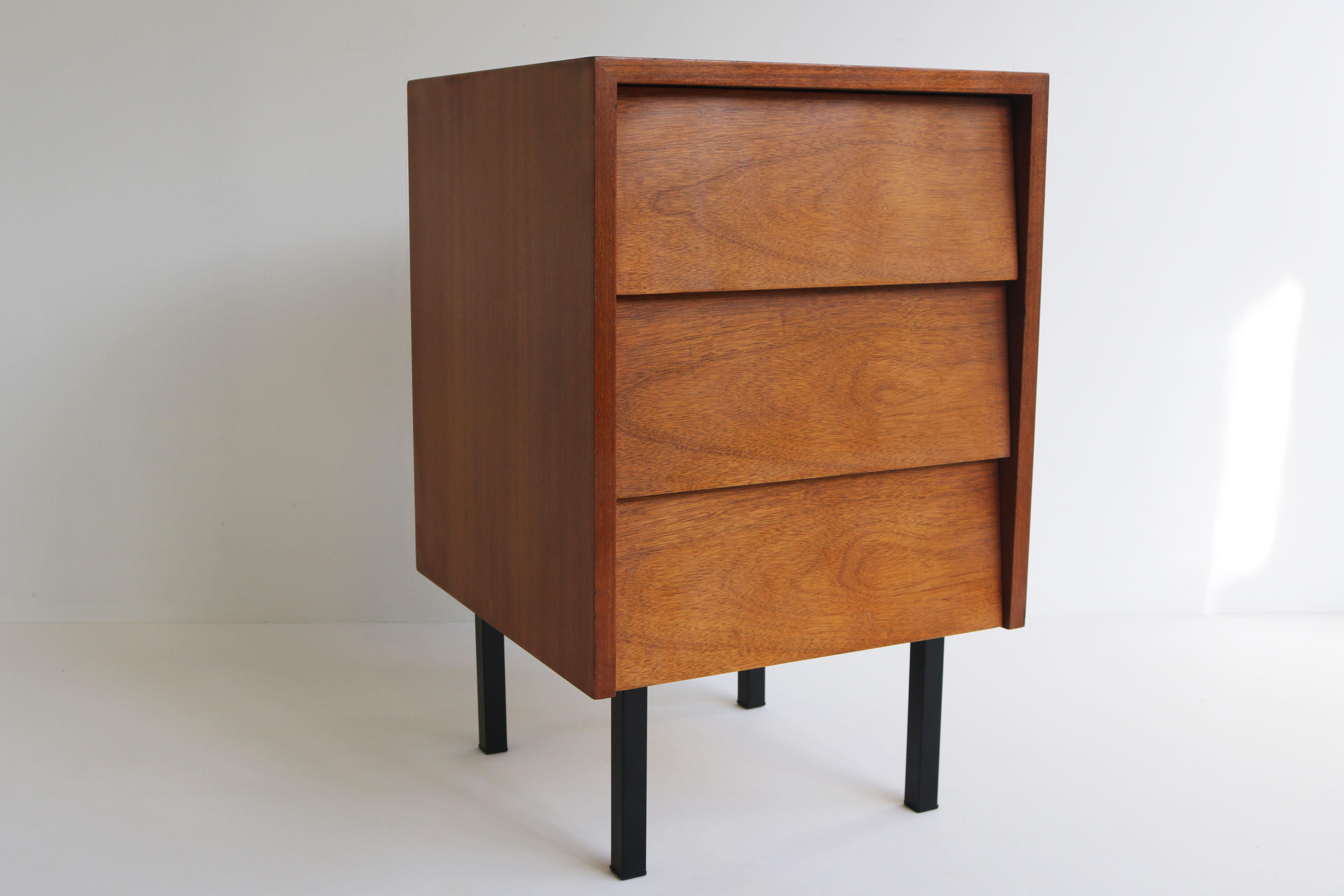 Mid-Century Modern Chest of Drawers or Night Stands or Dresser, Florence Knoll for Knoll Teak Black For Sale