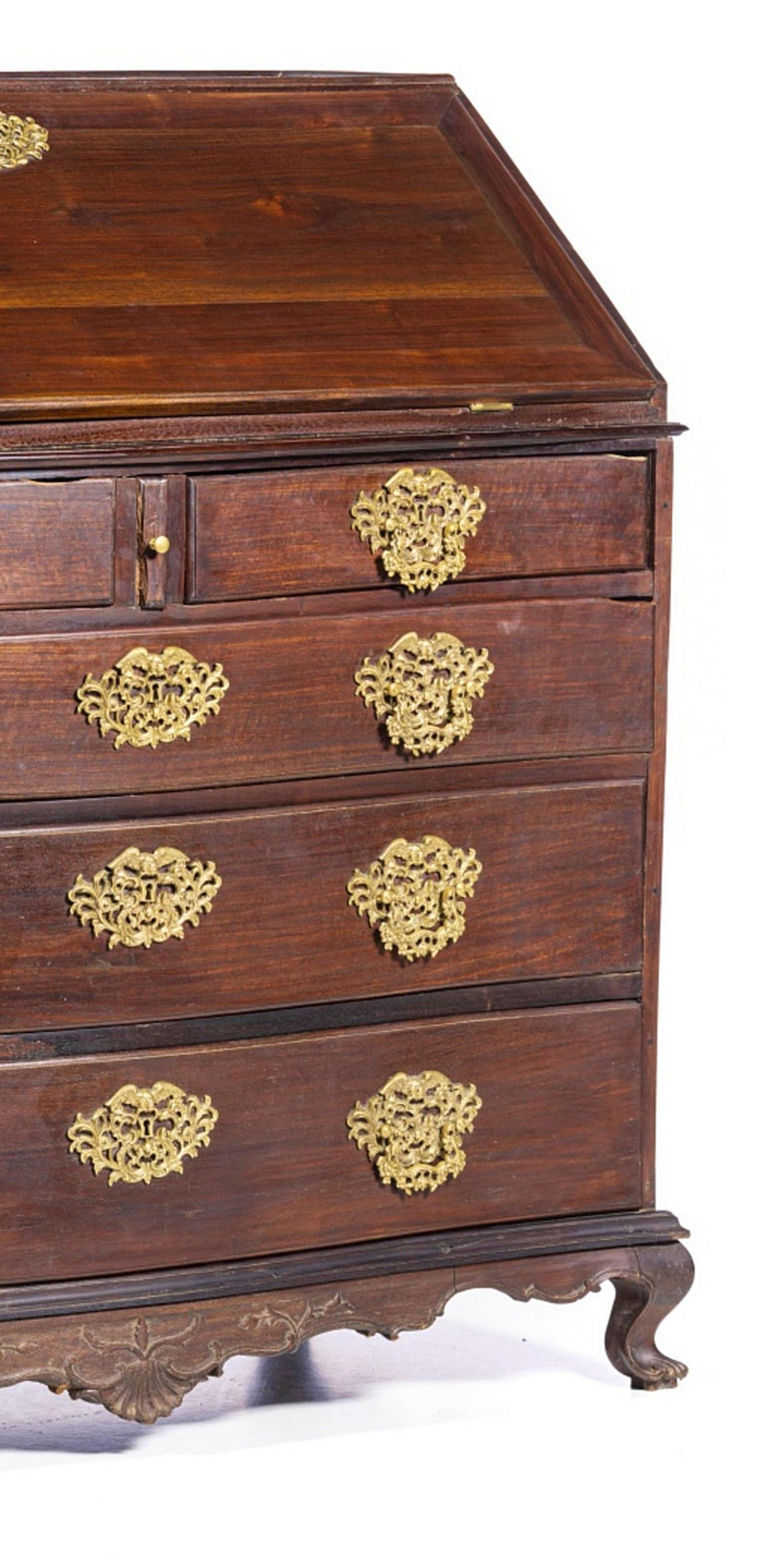 Chest of Drawers Portuguese 18th Century In Good Condition For Sale In Madrid, ES