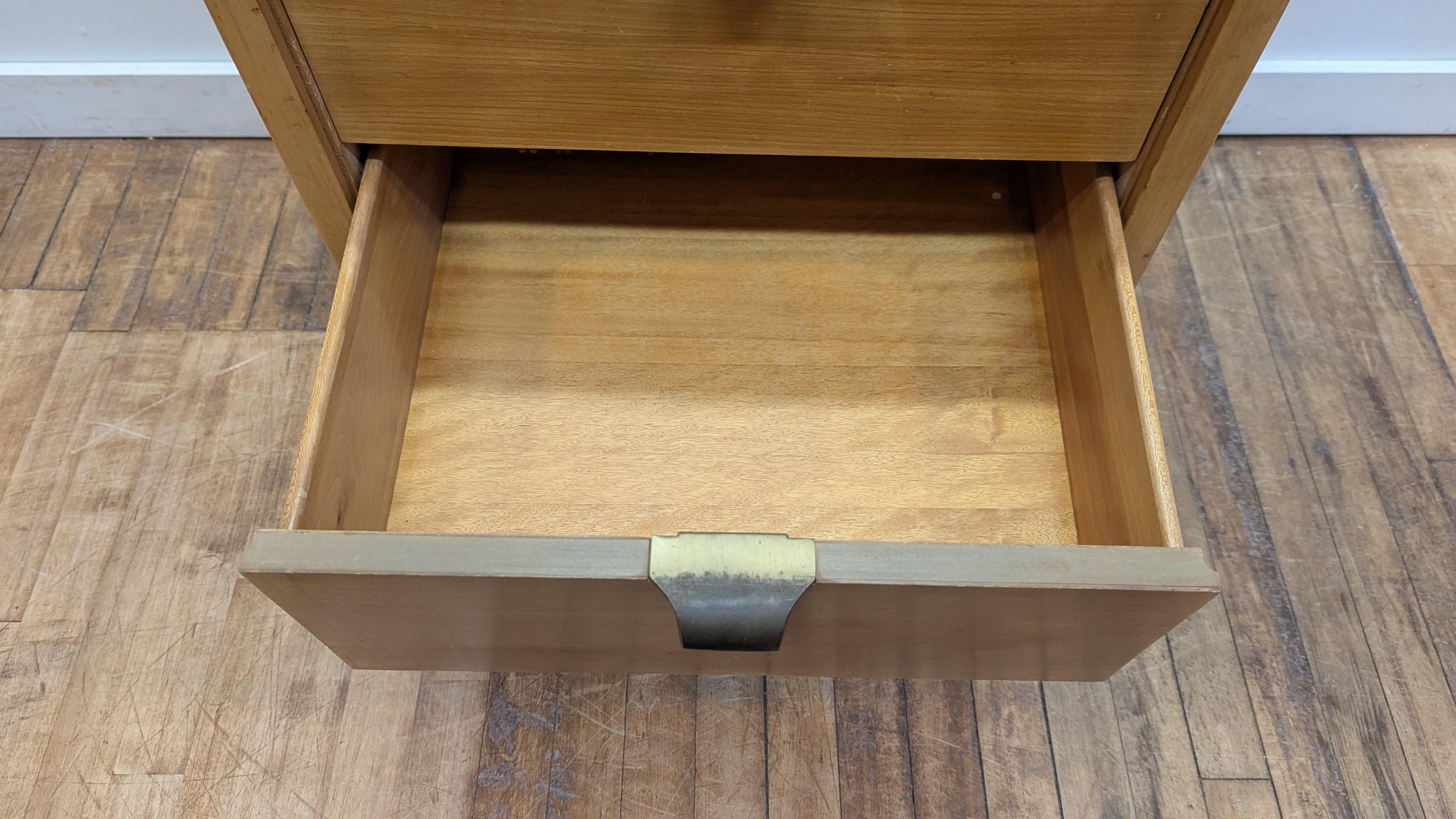 Chest of Drawers Precedent Edward Wormely for Drexel For Sale 4