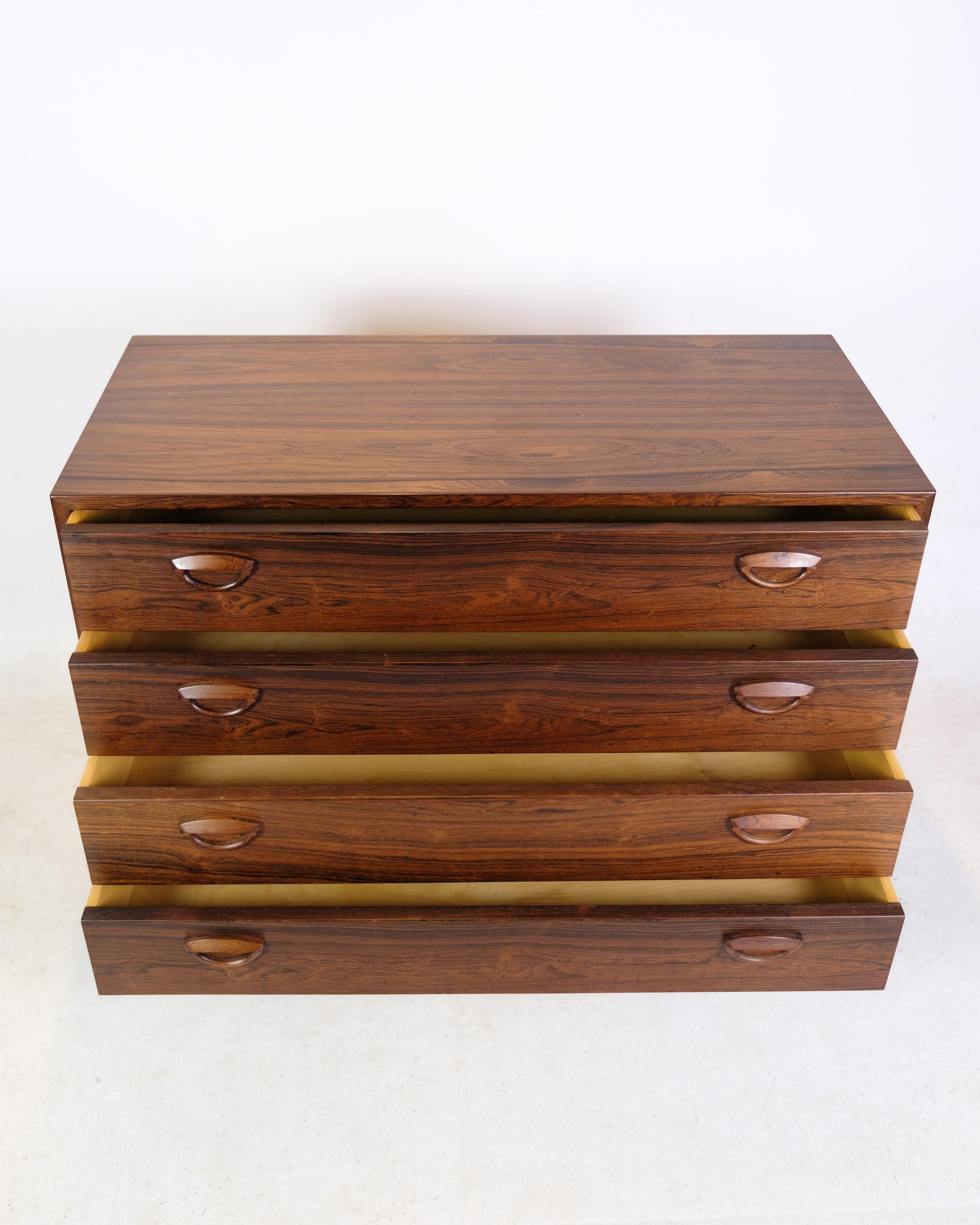 Chest of Drawers Rosewood Danish Design 4 drawers, 1960 For Sale 1