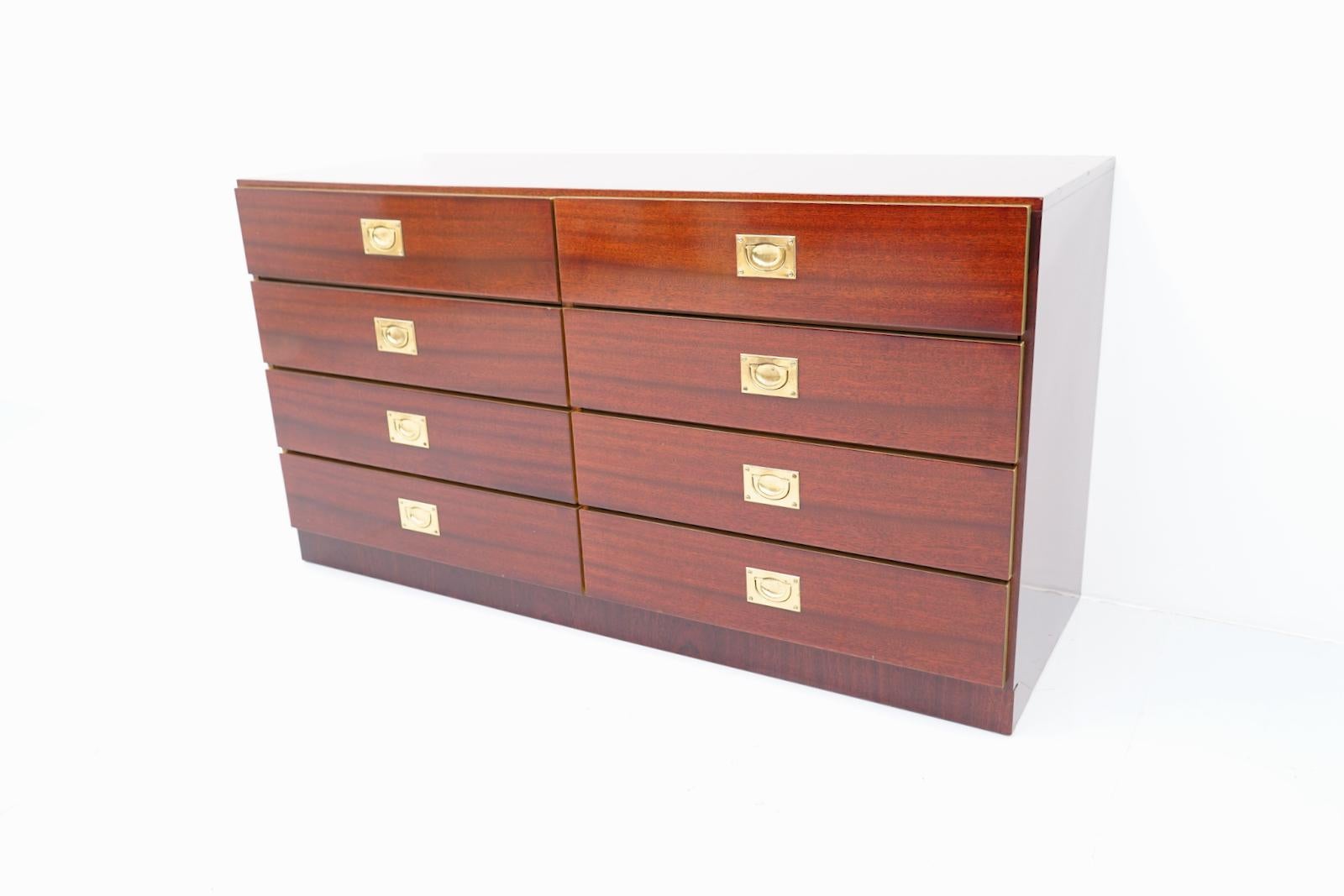 Chest of Drawers, Sideboard in Mahogany and Brass, 1970s In Good Condition For Sale In Frankfurt / Dreieich, DE