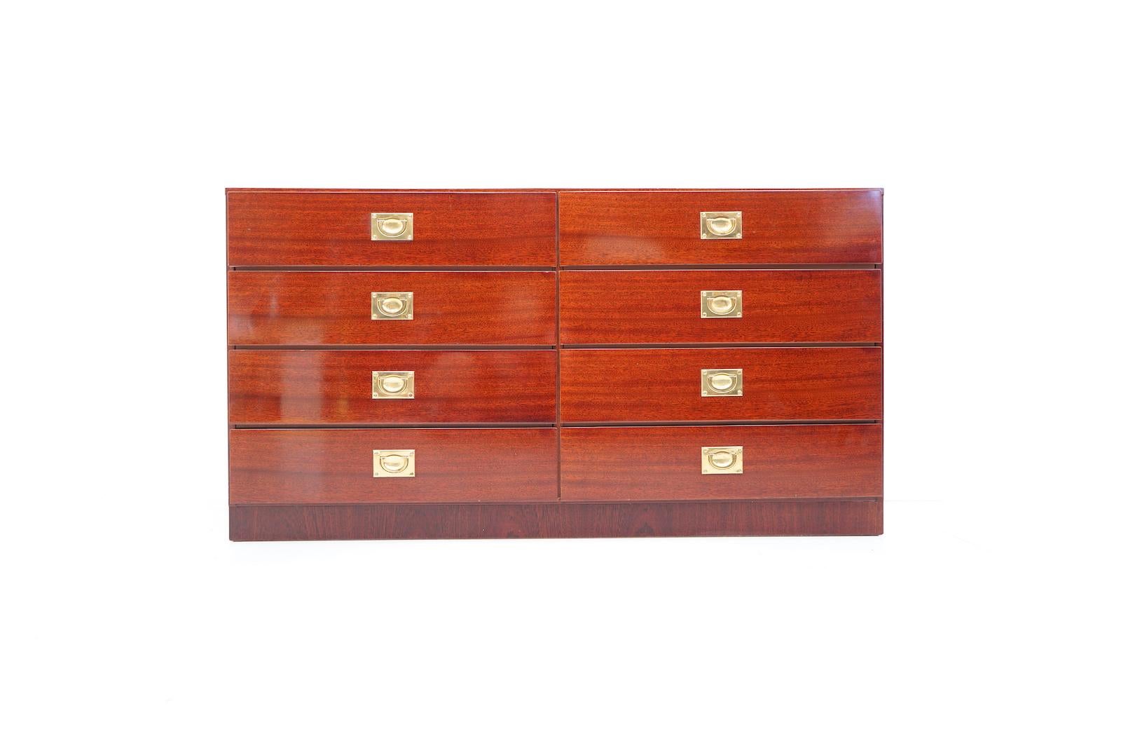 Chest of Drawers, Sideboard in Mahogany and Brass, 1970s For Sale 1