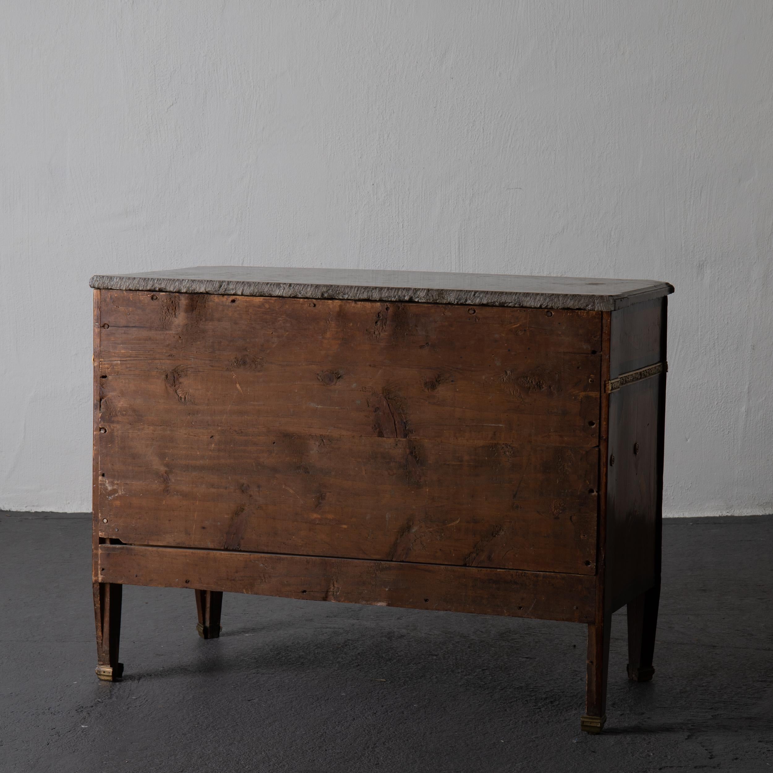 Inlay Chest of Drawers Signed by Gustaf Furlow Swedish Gustavian, 1780-1800, Sweden For Sale