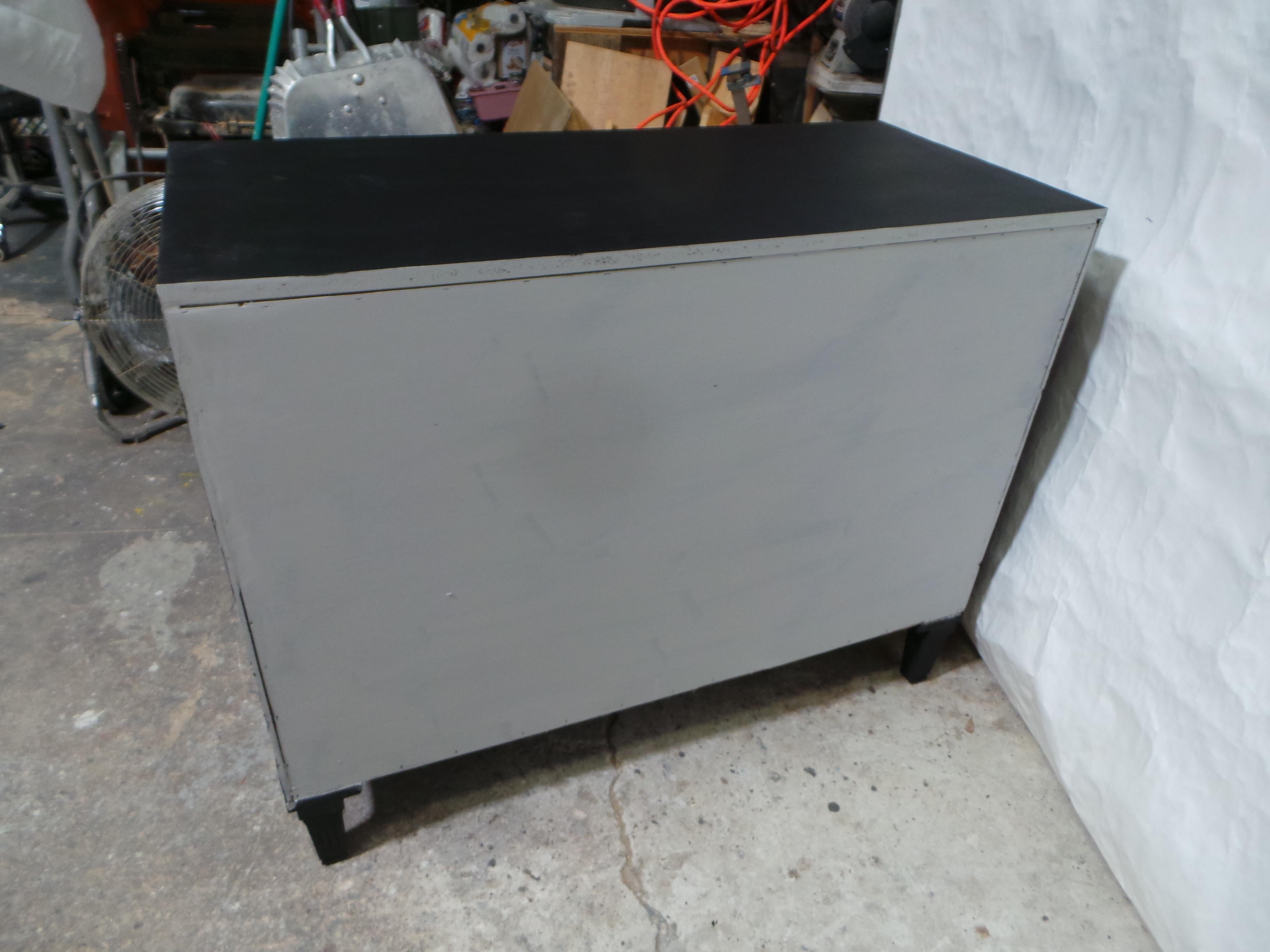 Commode Style Gustavien Suédois Noir Minuit en vente 8