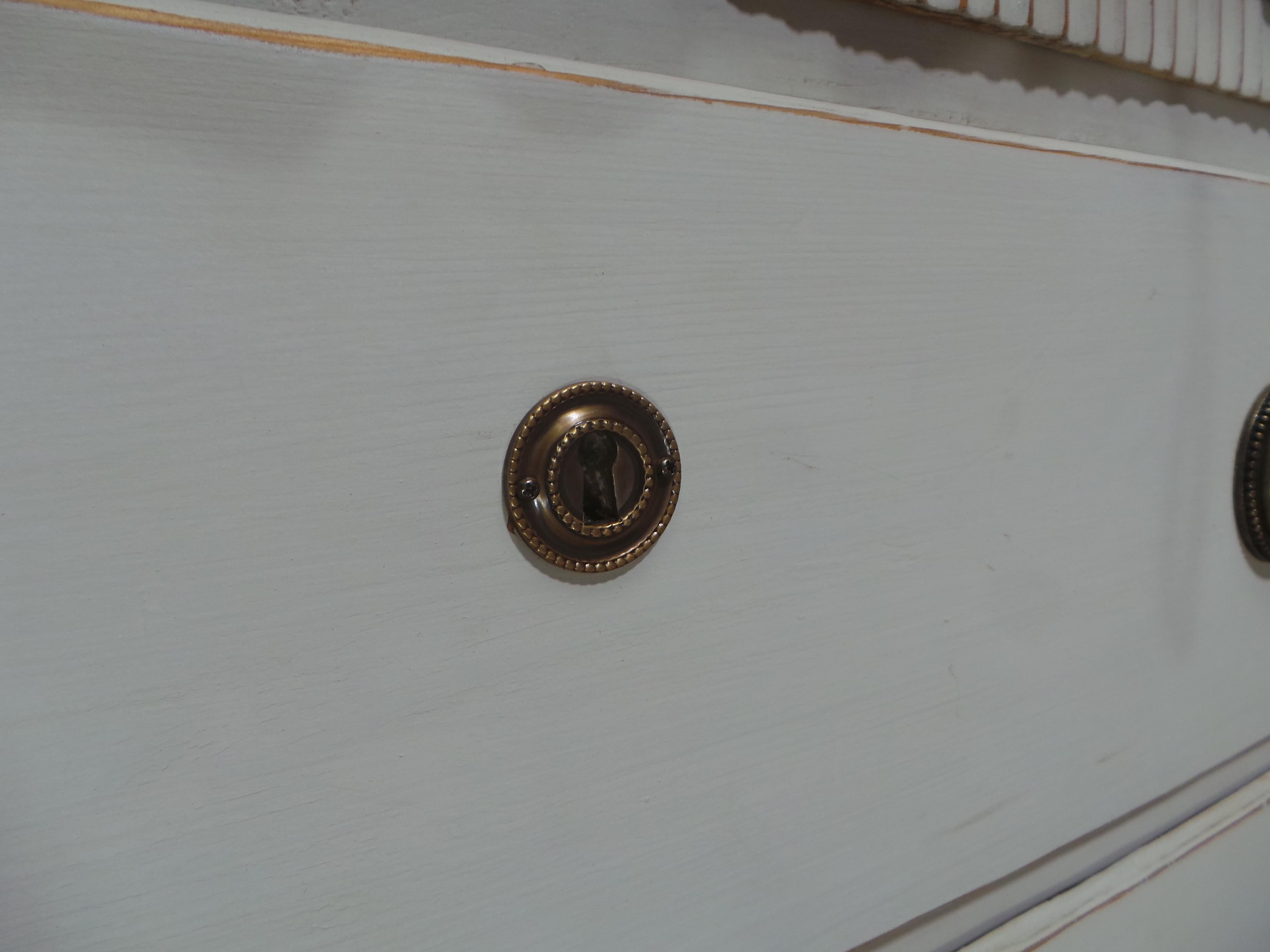 Early 20th Century Chest Of Drawers Swedish Gustavian Style Unique 4 Drawer For Sale