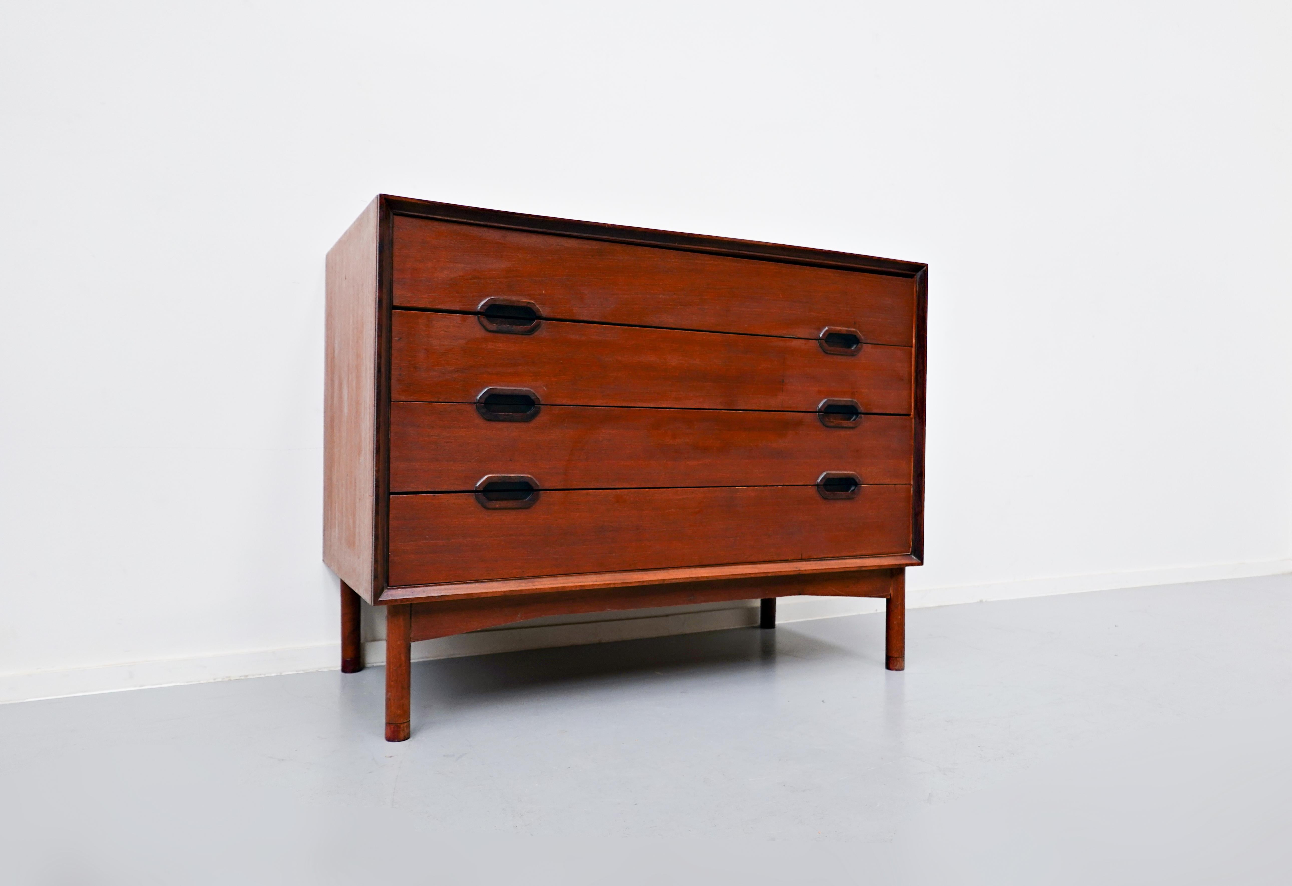 Mid-Century Modern Chest of Drawers, Teak, 1960s In Good Condition For Sale In Brussels, BE
