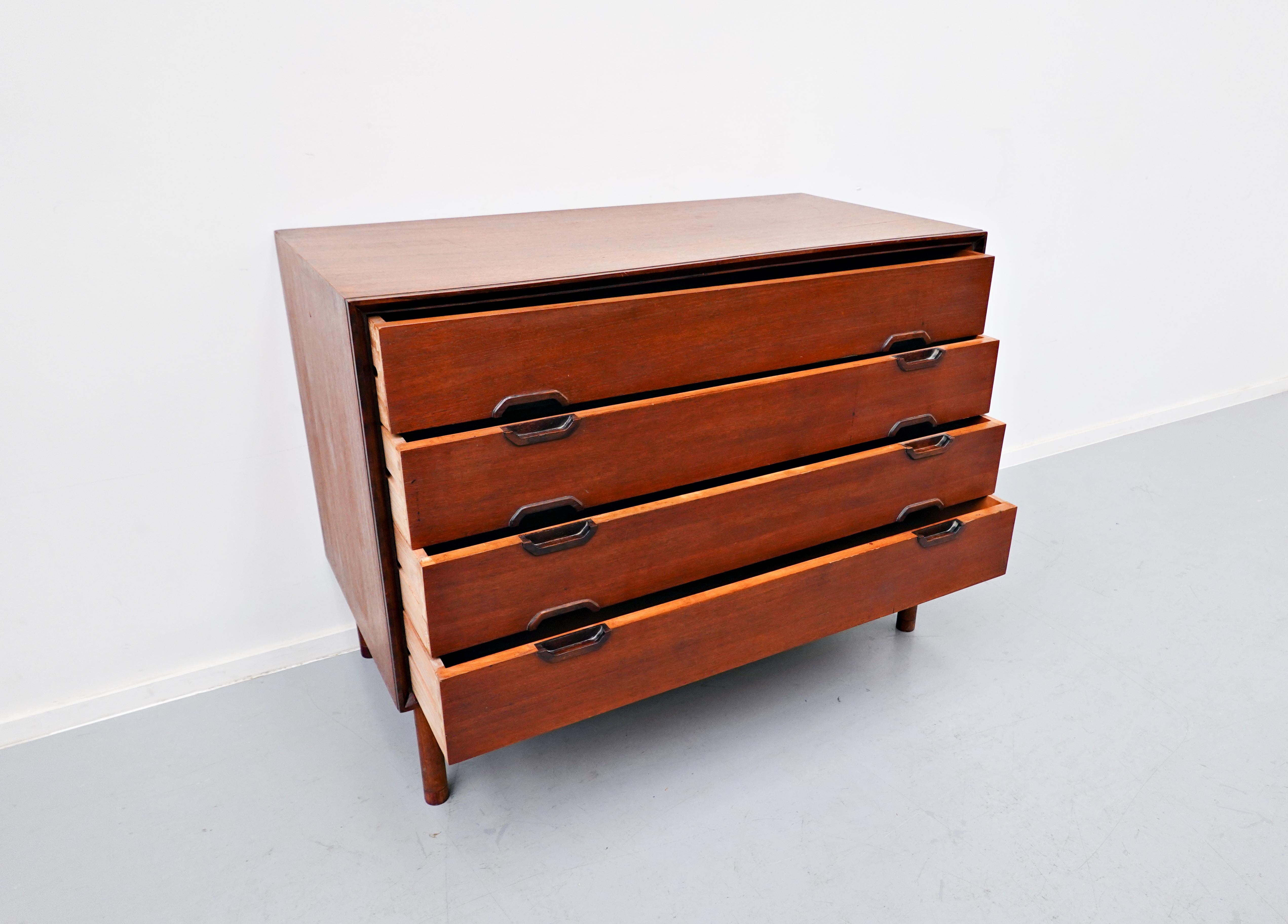 Cassettiera moderna di metà secolo, Teak, anni '60 in vendita 1