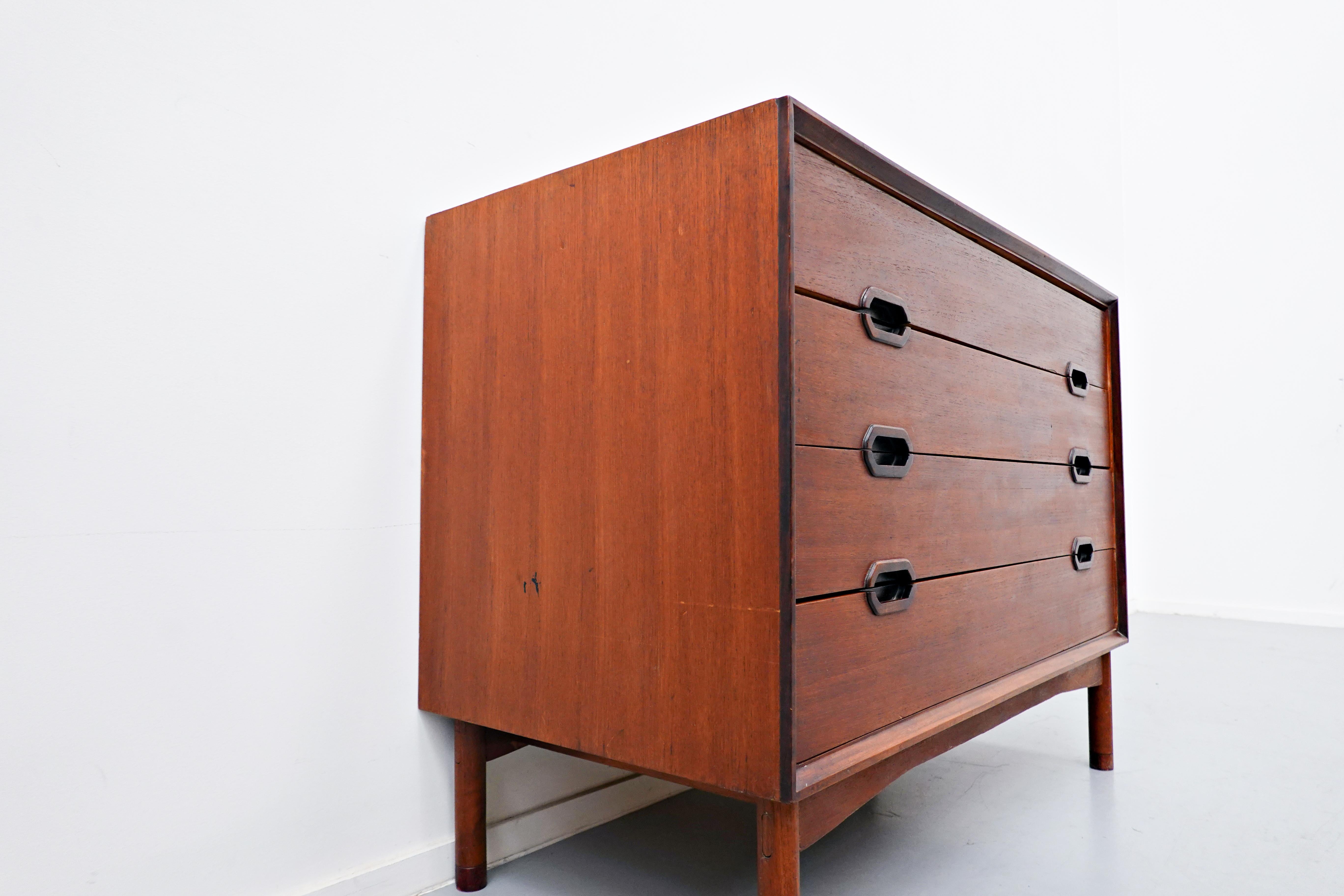 Cassettiera moderna di metà secolo, Teak, anni '60 in vendita 5