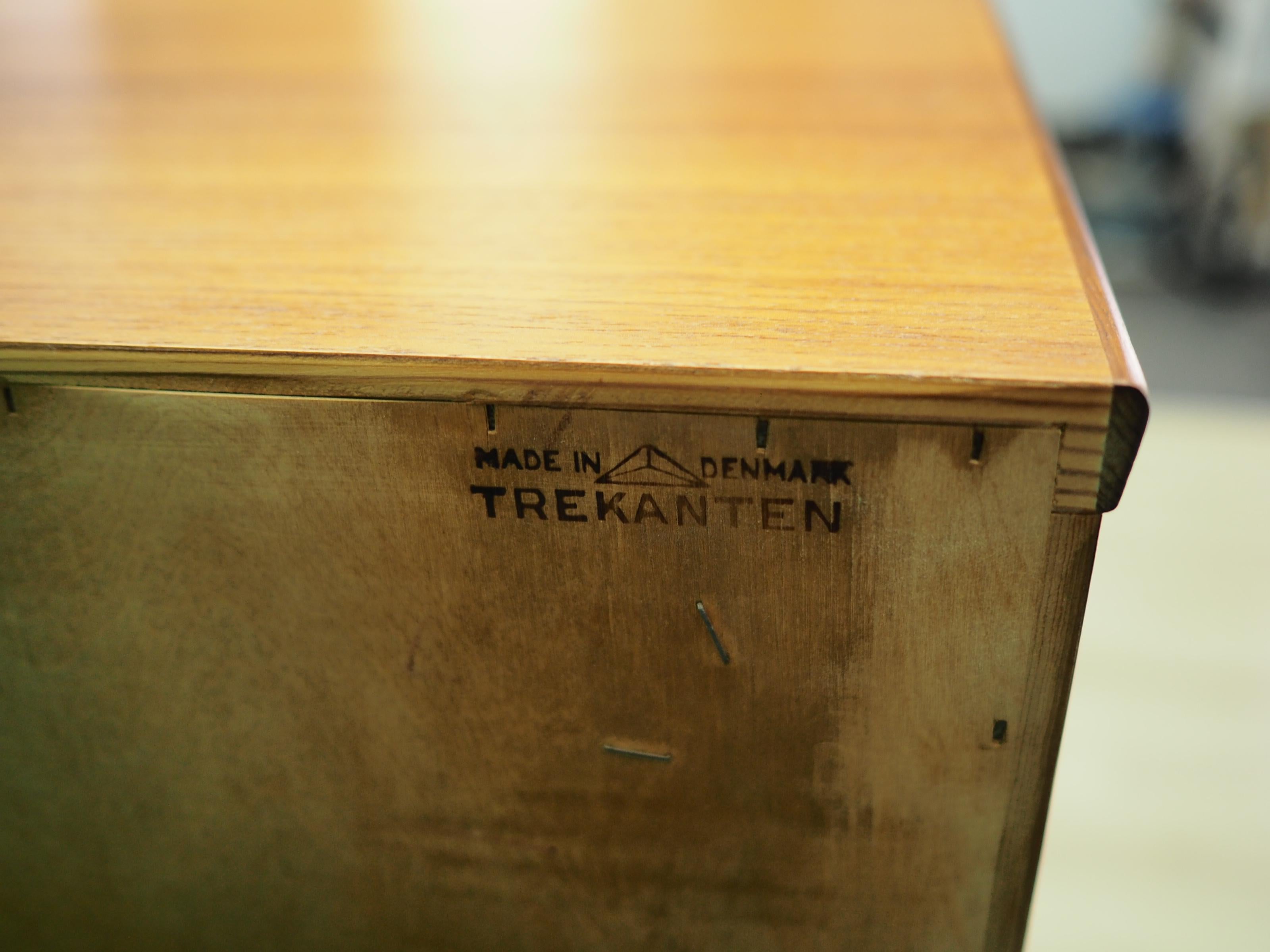  Chest of Drawers Teak, Danish Design, 1960s, Producer Trekanten-Hestbæk A/S For Sale 2