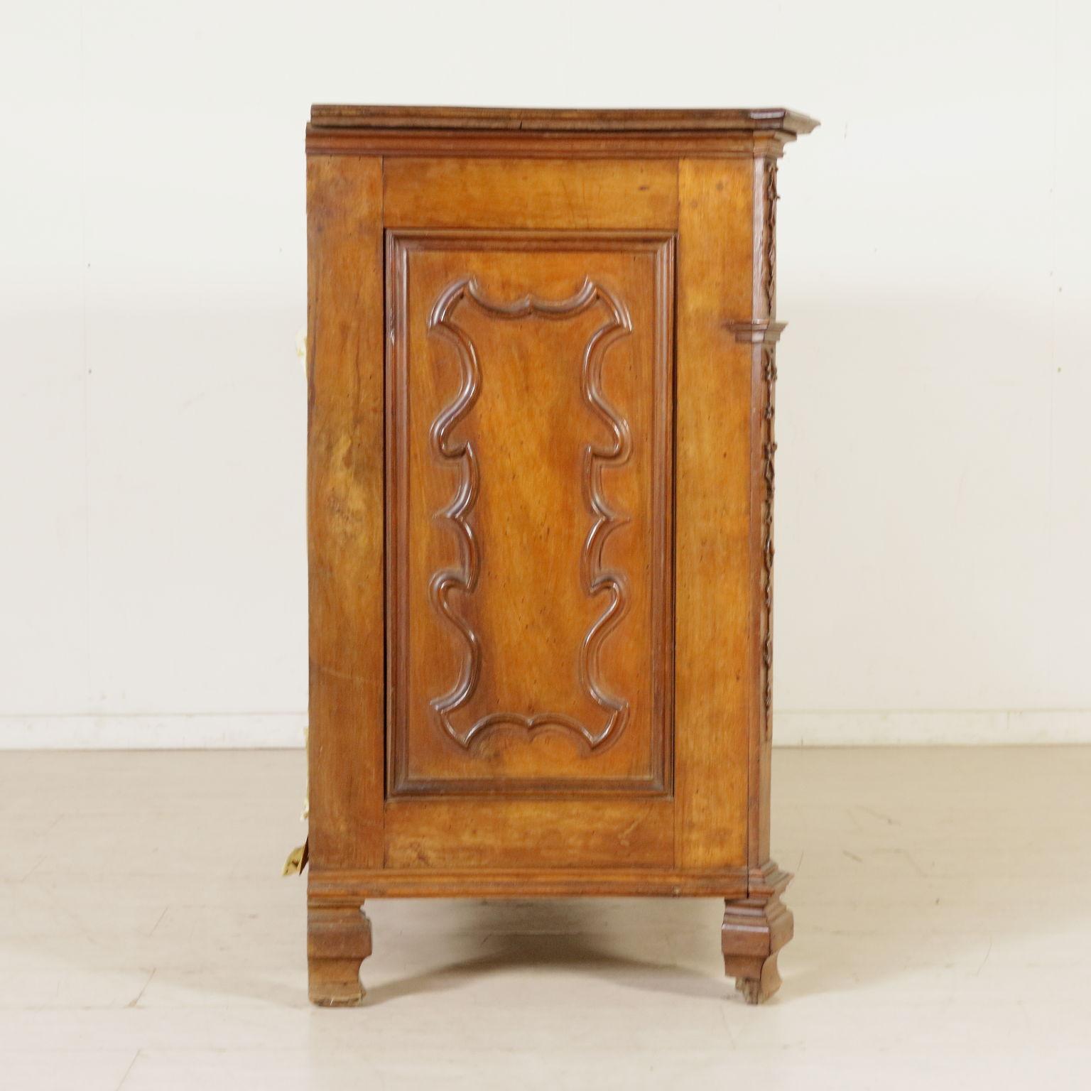 Chest of Drawers Walnut Manufactured in Northern Italy, Early 1700 5