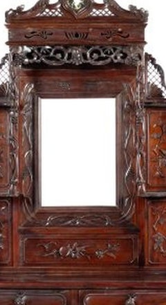 Chest of drawers with Chinese-style elevation, made of hardwood.