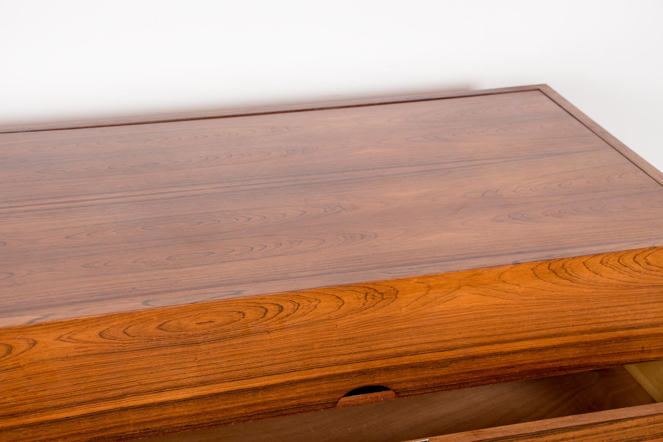 Cassettiera con specchio in legno di palissandro di Paul Geoffroy per Edition Char in vendita 1