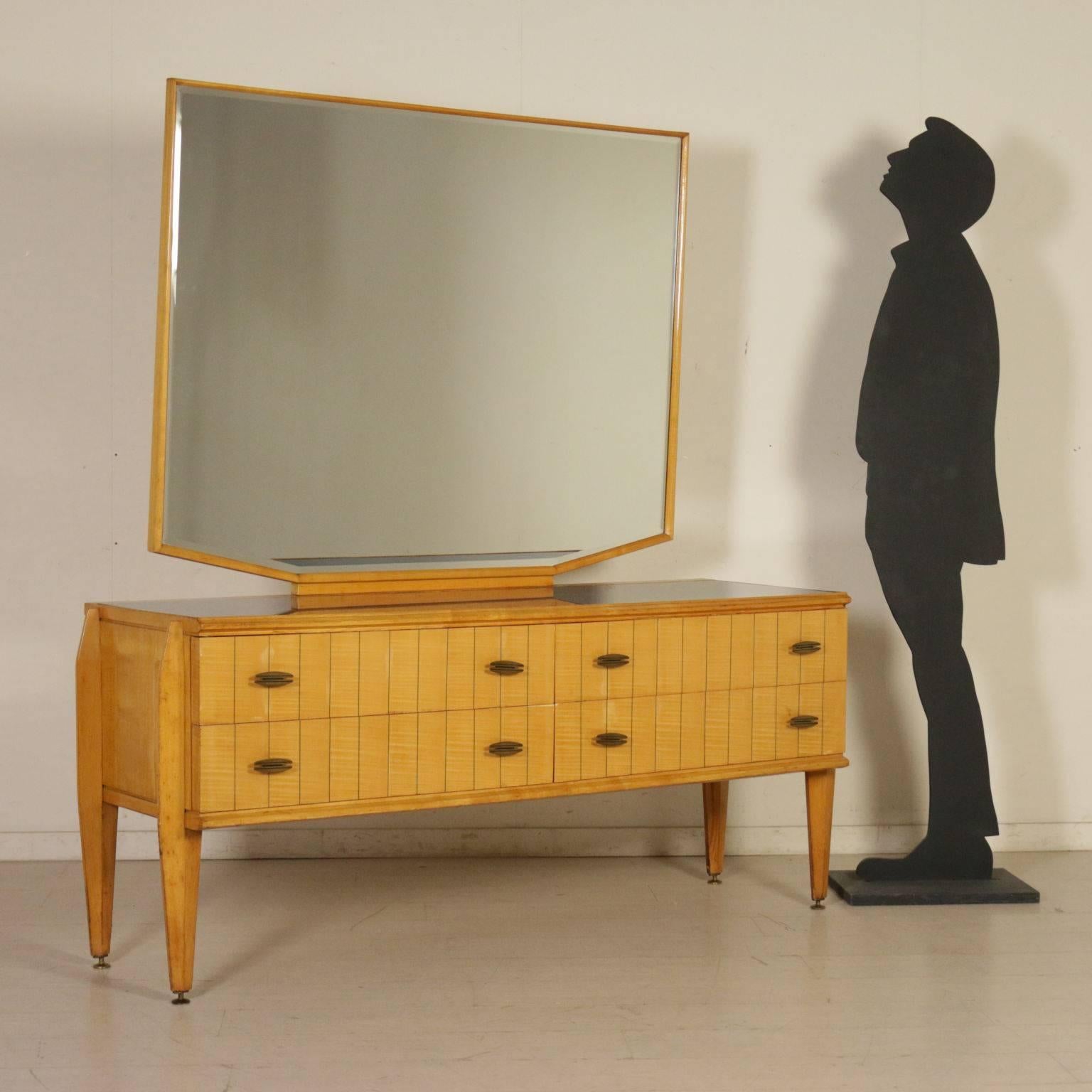A chest of drawers with mirror, maple with beech uprights, retro treated glass and brass. Manufactured in Italy, 1950s-1960s.