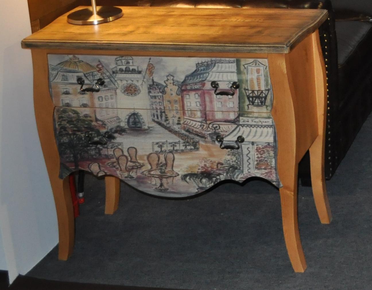 Chest of Drawers with Paris Photo For Sale 5