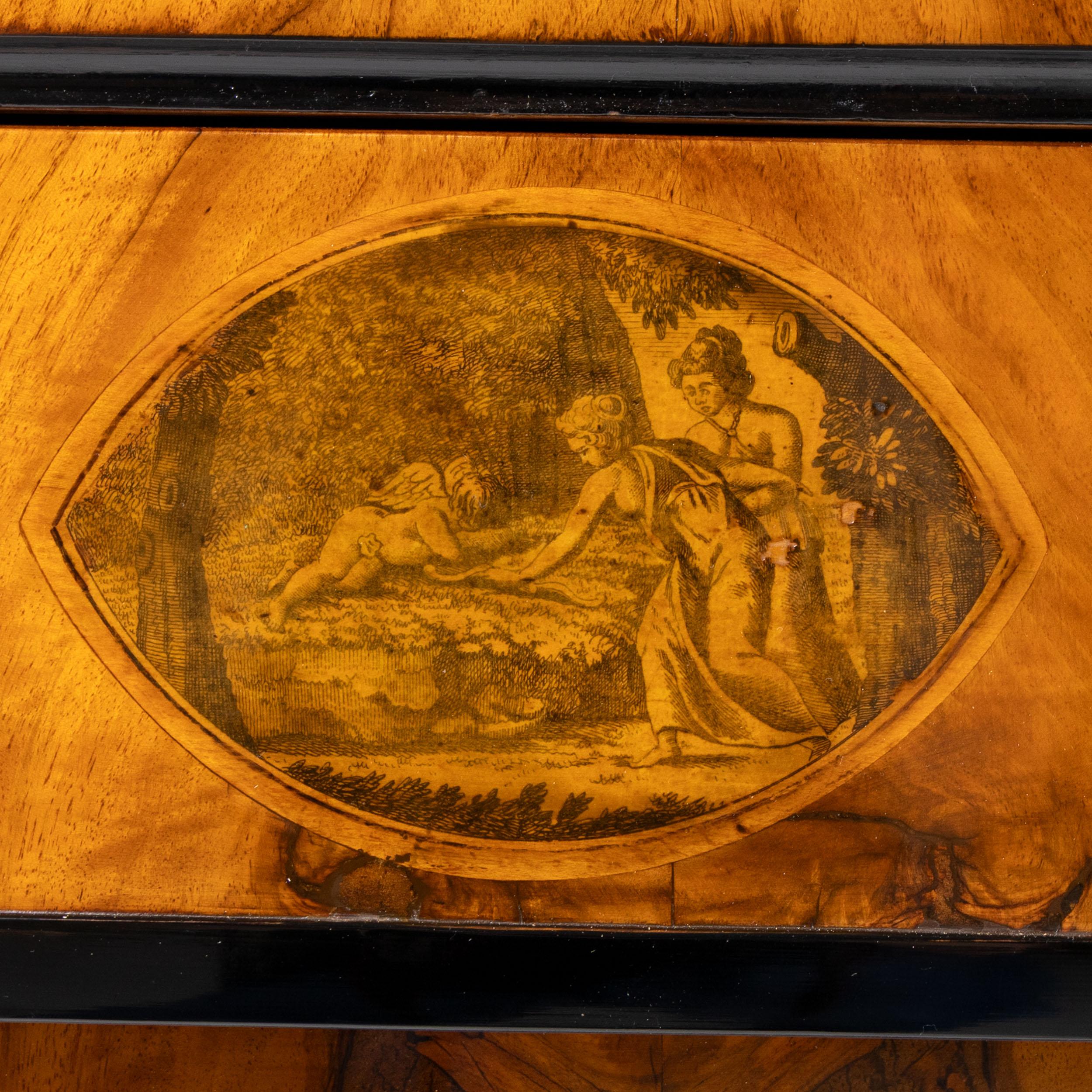 Allemand Chest of Drawers with Transfer Decoration, Southern Germany, circa 1820 en vente