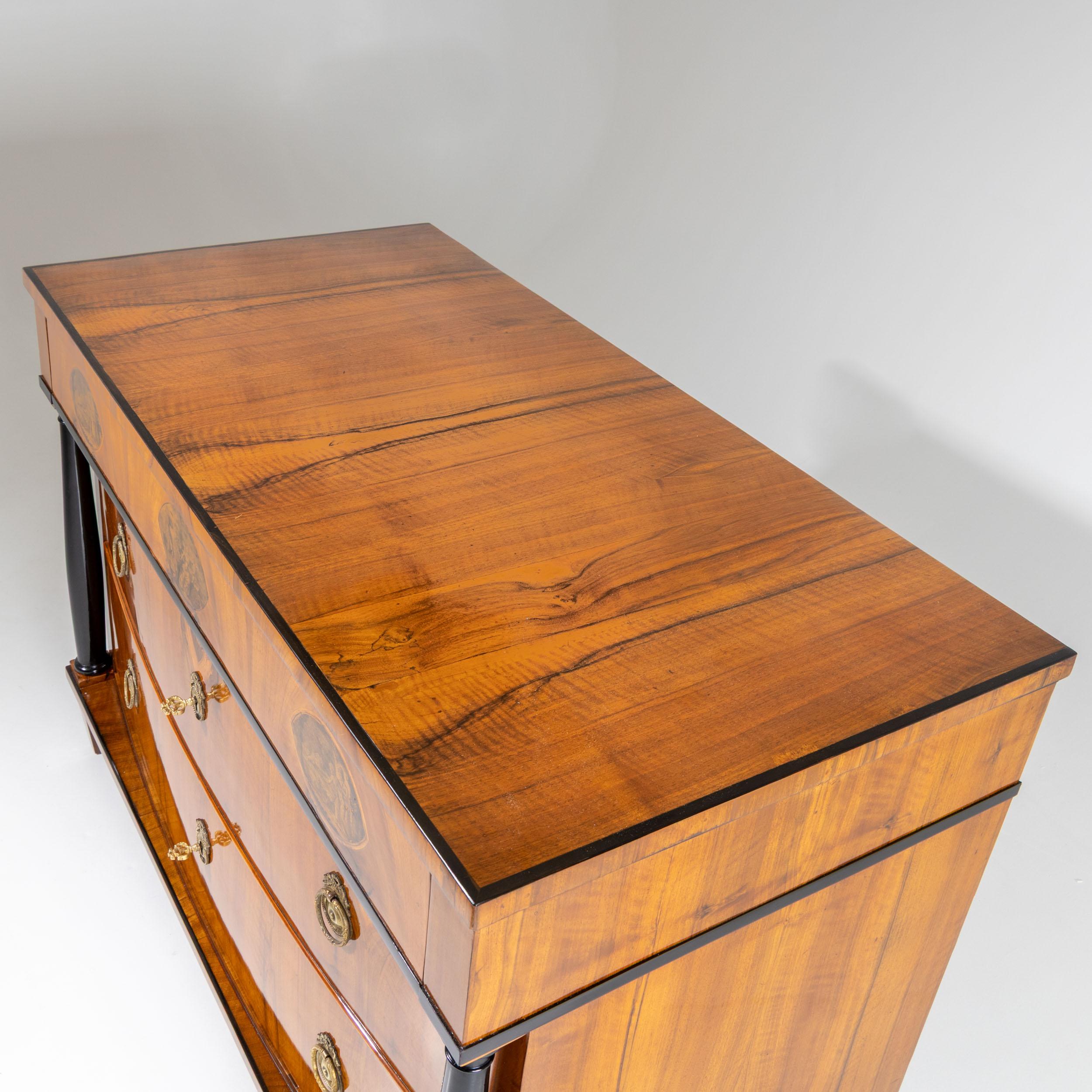 Ébénisé Chest of Drawers with Transfer Decoration, Southern Germany, circa 1820 en vente