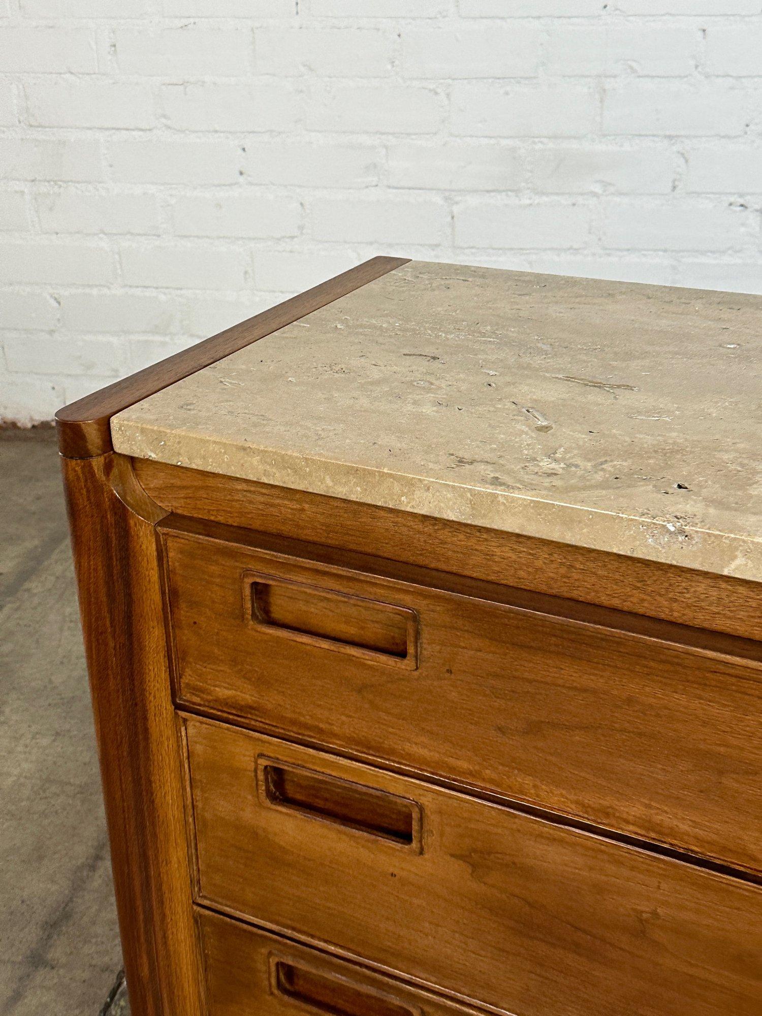 Chest of drawers with Travertine Surface In Good Condition For Sale In Los Angeles, CA