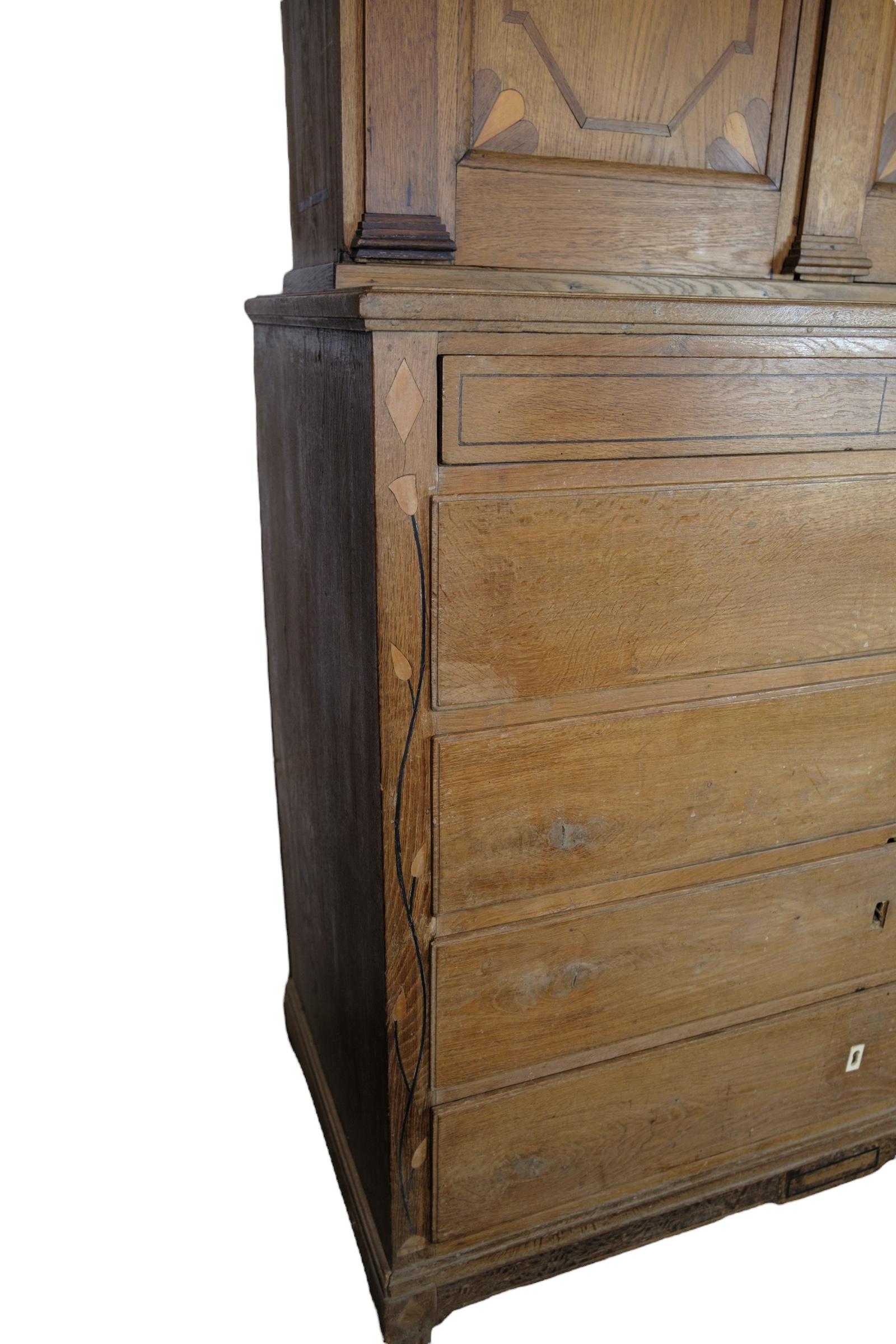 Chest of drawers with upper cabinet in Oak of Frisian style from the 1820 For Sale 2