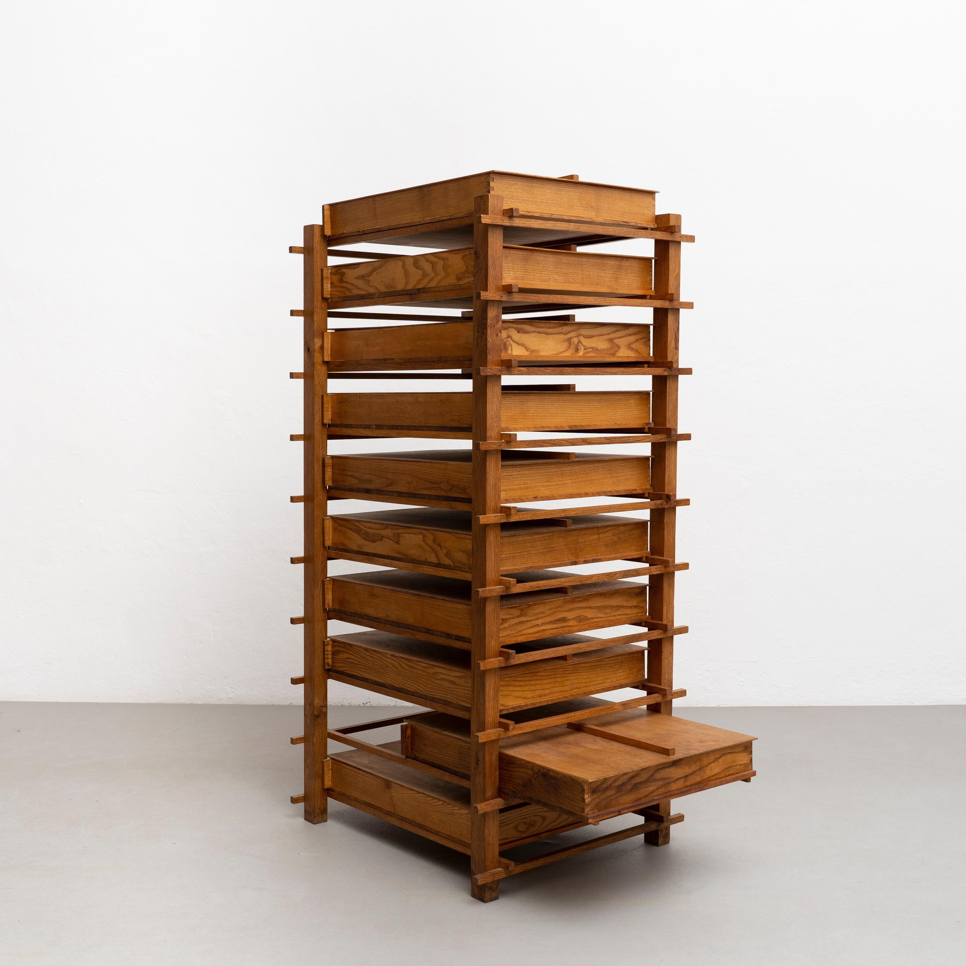 Cassettiera in legno moderna di metà secolo di Gerrit Rietveld, circa 1970 in vendita 3