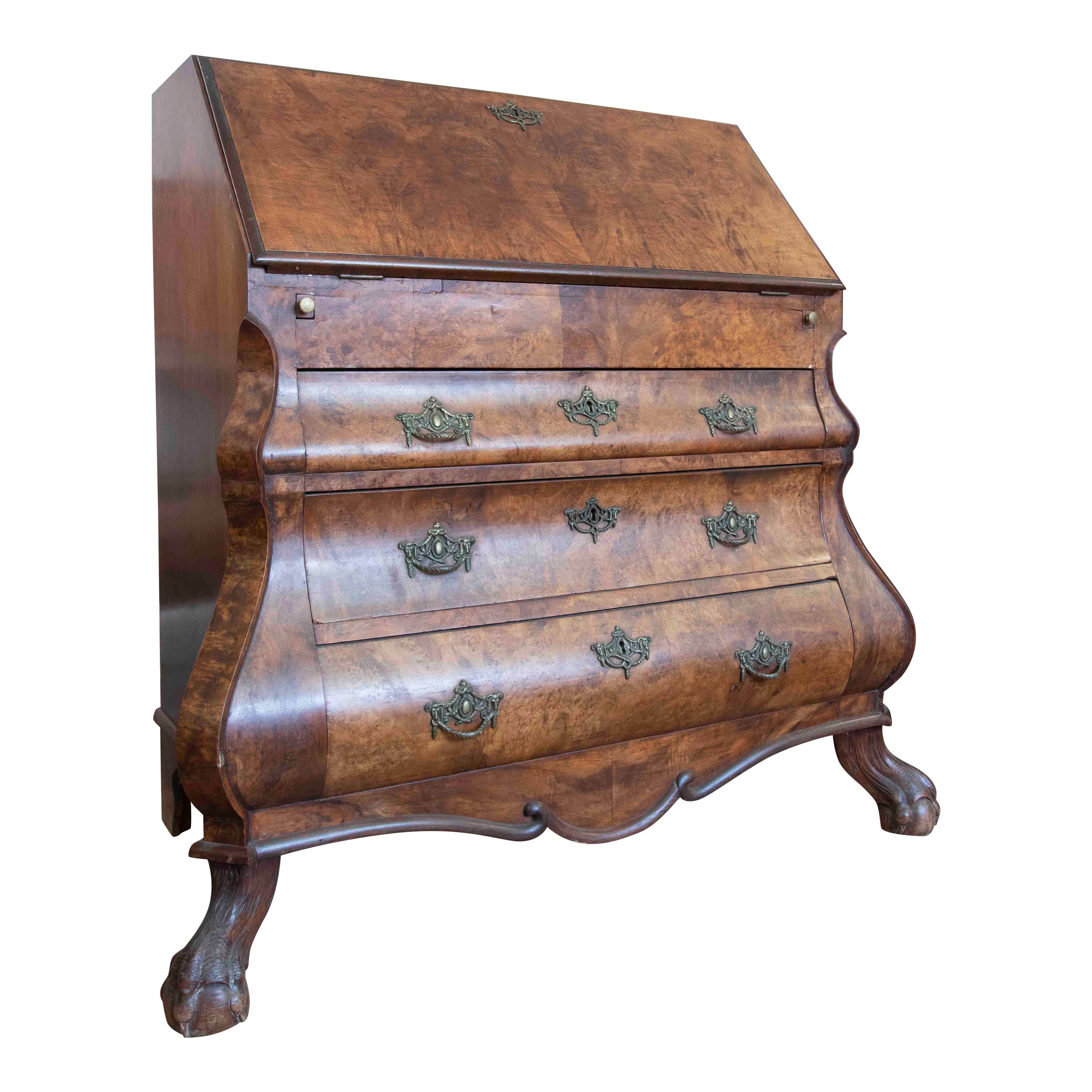 Commode à trois tiroirs avec bureau, pieds griffes et poignées en bronze