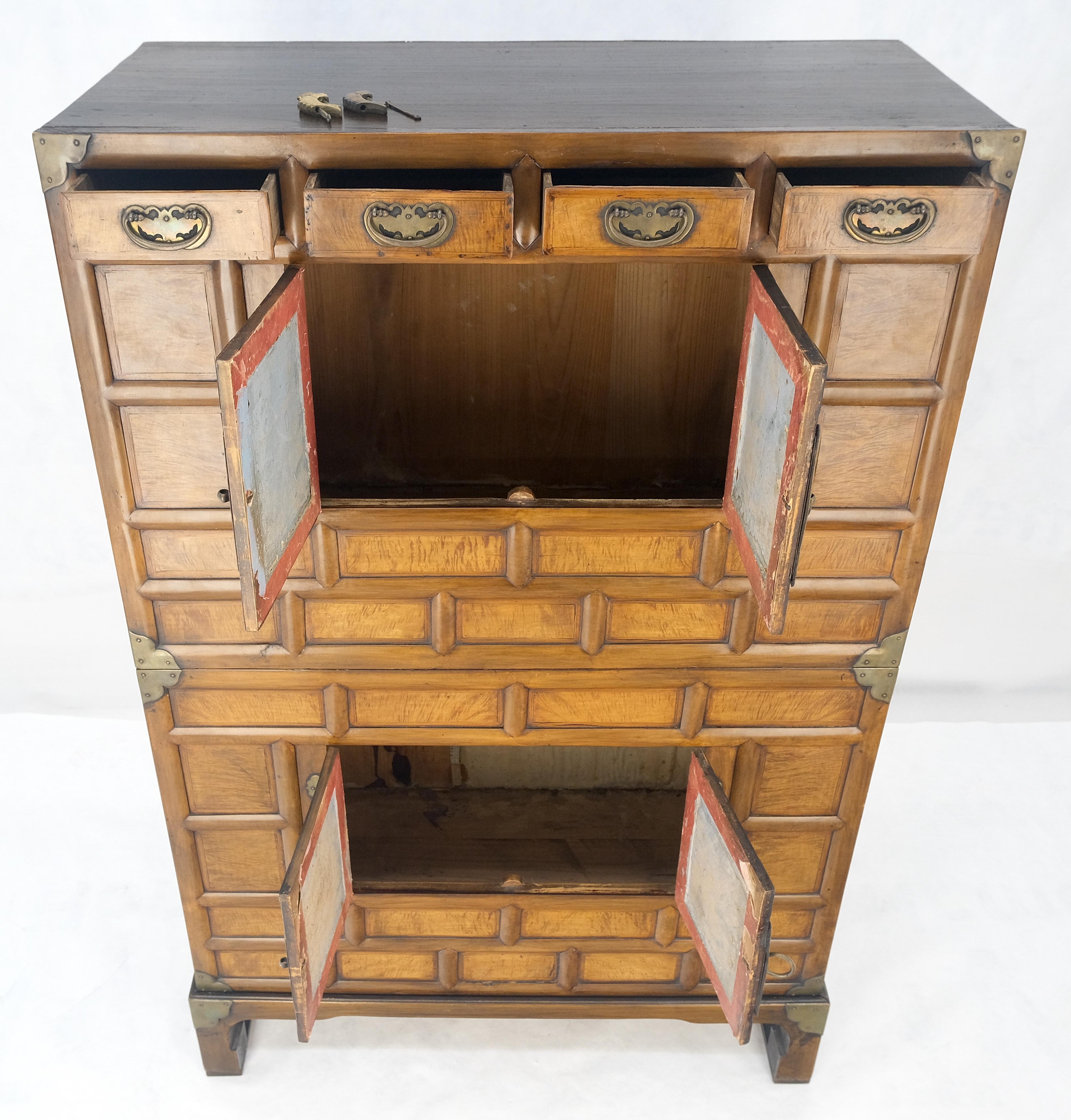 Commode à deux parties Asian Campaigner Style Armoire à deux portes Dresser Storage en vente 3