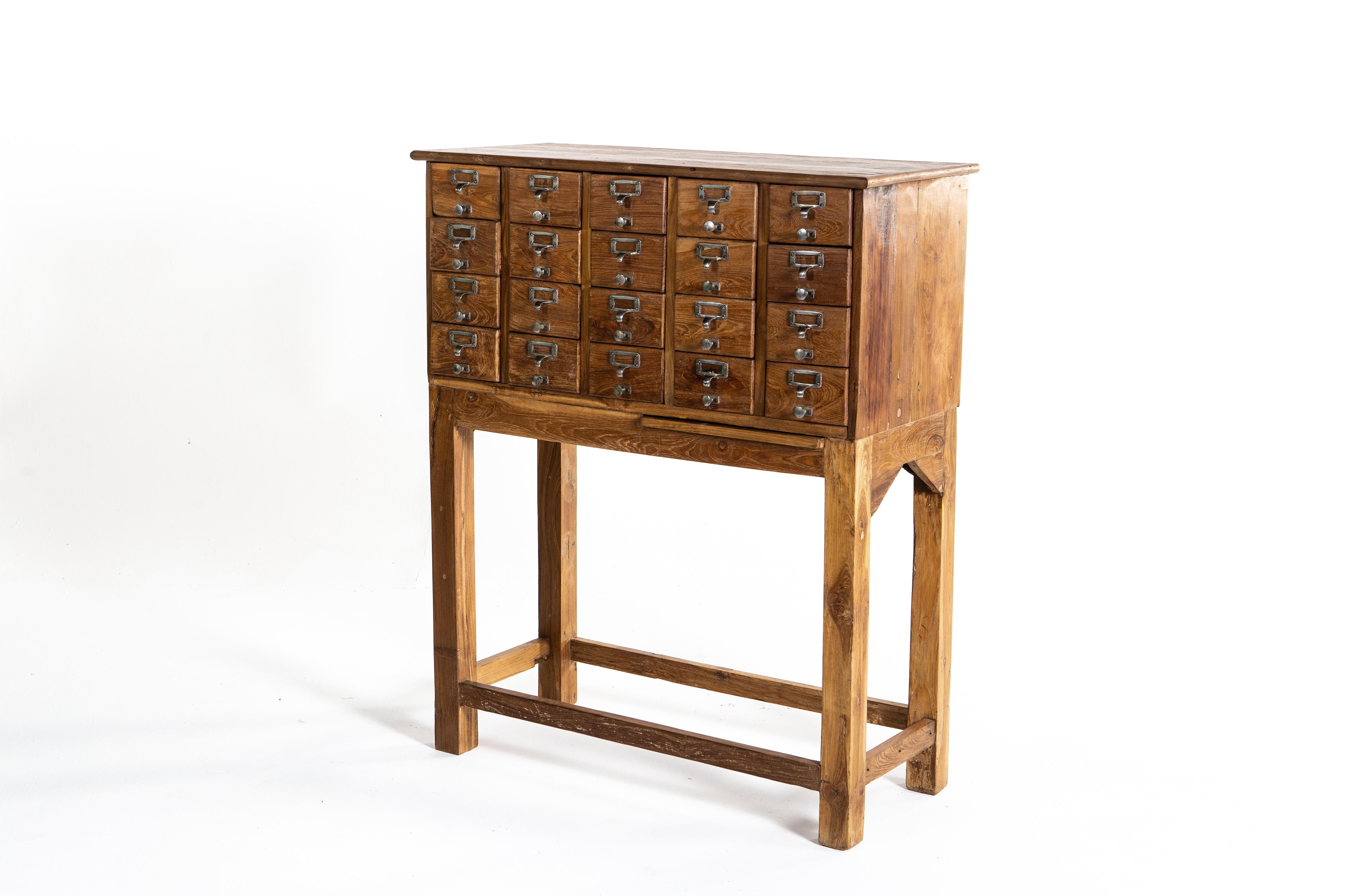 Chest on Stand with 20 Drawers 1
