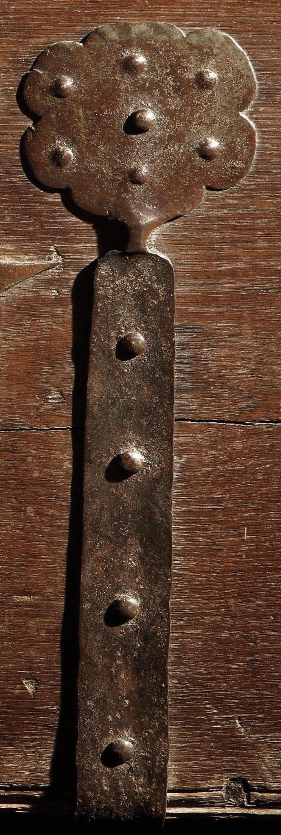 16th century chest