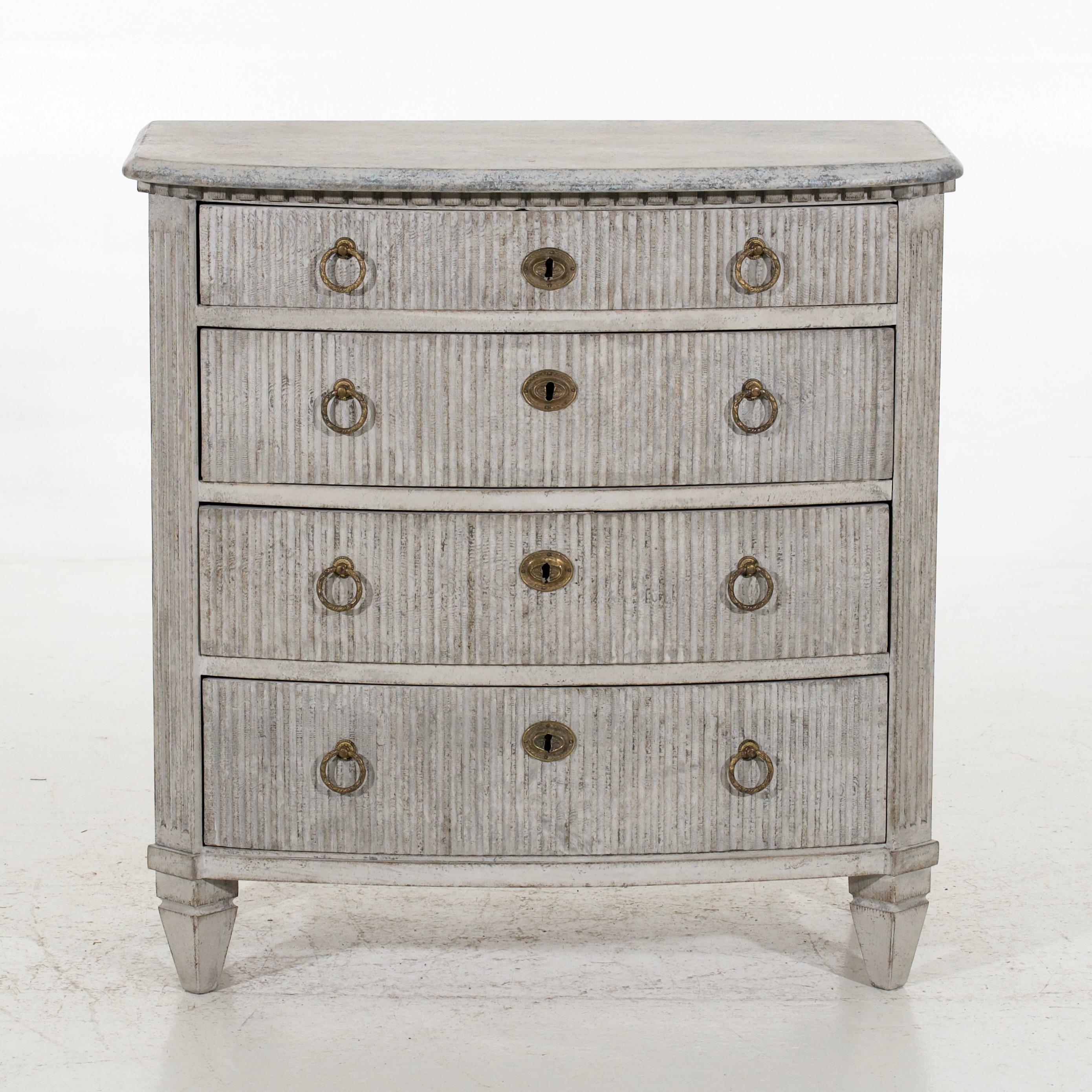 This beautiful antique chest originating from Sweden during the 19th century.
