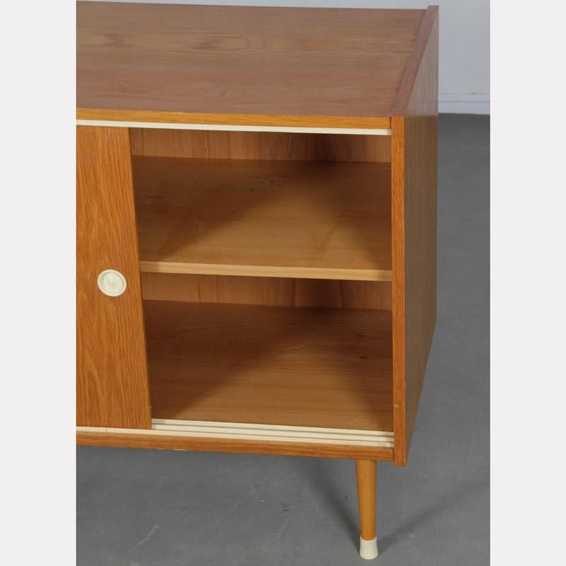 Metà XX secolo Cassapanca prodotta da Zapadoslovenske Nabytkarske Zavody, anni '60 in vendita