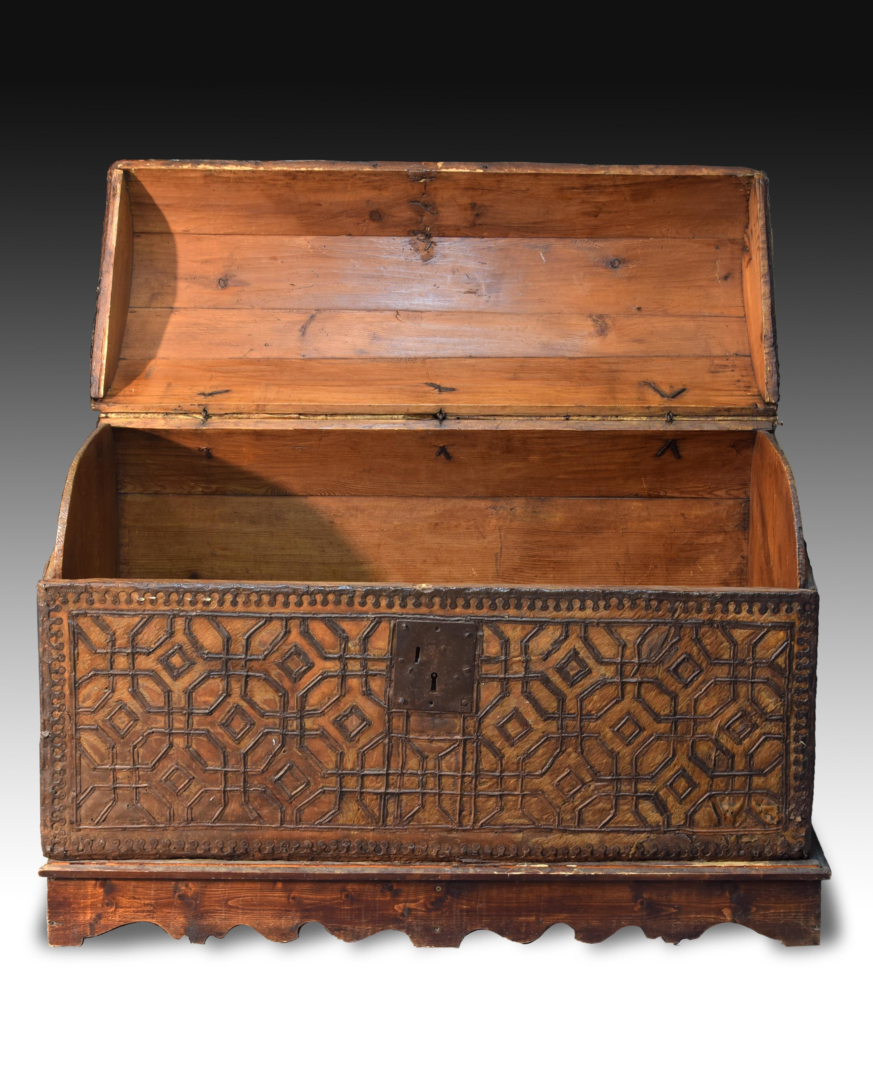 Renaissance Chest with Geometric Design, Leather, Iron, Spain, circa 1500