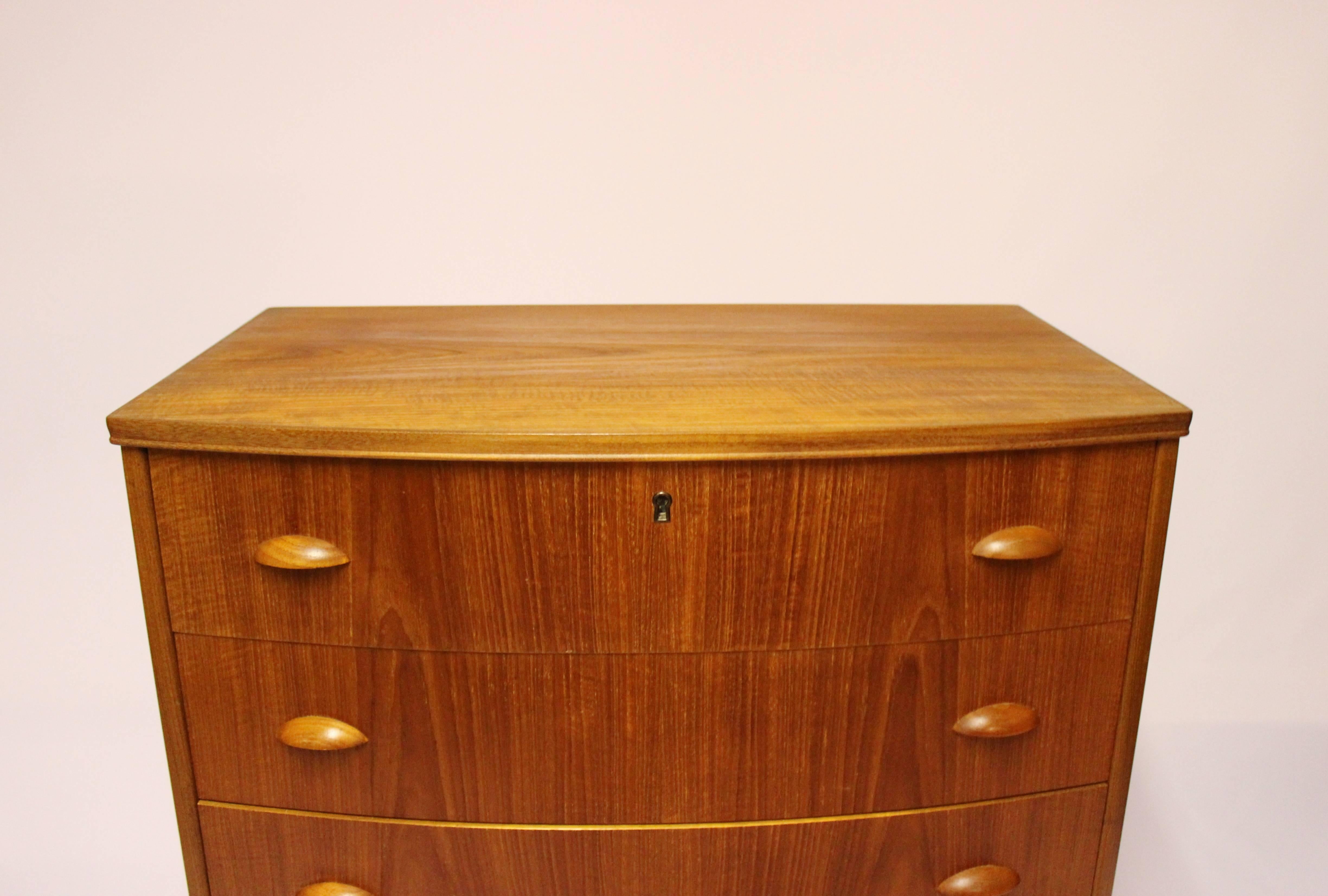 Chest with Six Drawers in Teak and Oak Designed by Kai Kristiansen, 1960s In Good Condition In Lejre, DK