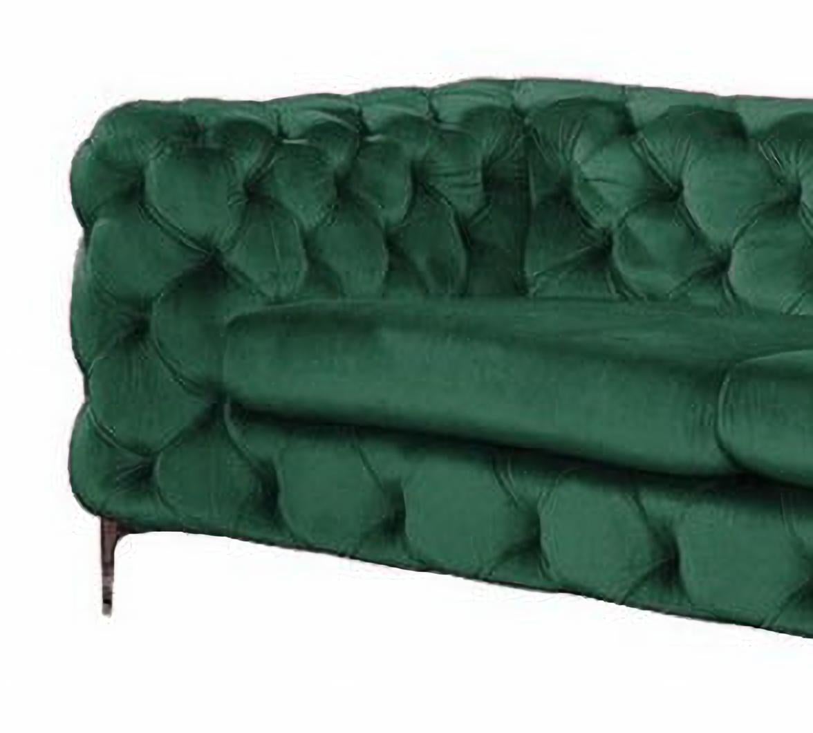 Chester 3 seater sofa, green velvet new.

Data sheet:

-Design sofa, 3 seats.

-Made with solid wooden structure.

-High-density polyurethane foam.

-Upholstered in green velvet

-Chrome metal legs.

-Other colors available.

-