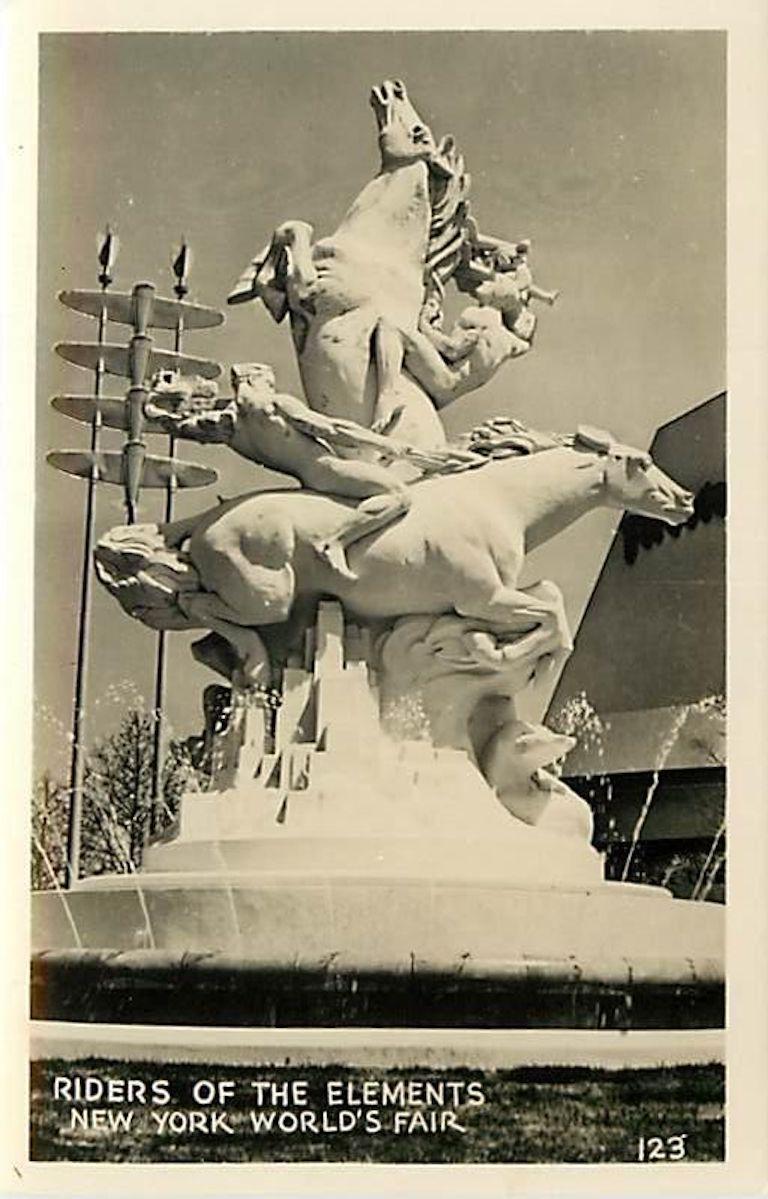Collection d'art et d'objets de 1 000 pièces de qualité muséale de l'exposition universelle de 1939 à New York - Art déco Sculpture par Chester Beach