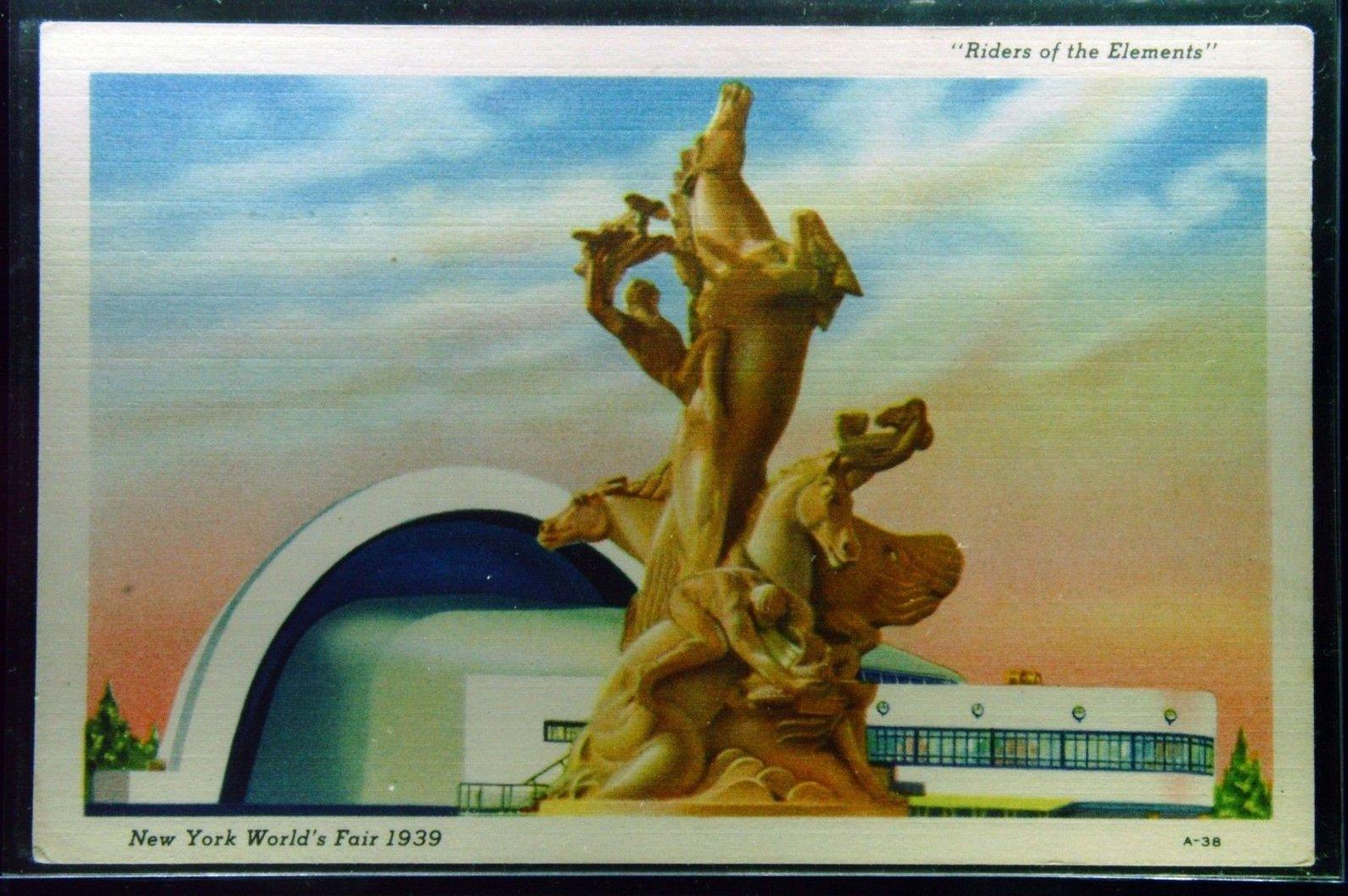 1.000 Stück Museumsqualität Sammlung von Kunst und Objekten aus NYC 1939 Worlds Fair steht zum Verkauf.

Diese Skulptur, 
