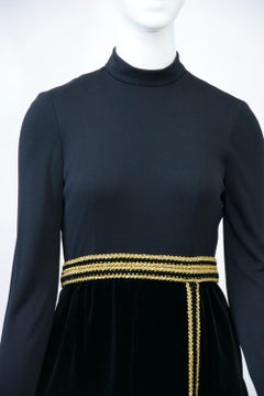 Chester Weinberg Schwarzes Kleid aus Jersey und Samt, 1970er Jahre